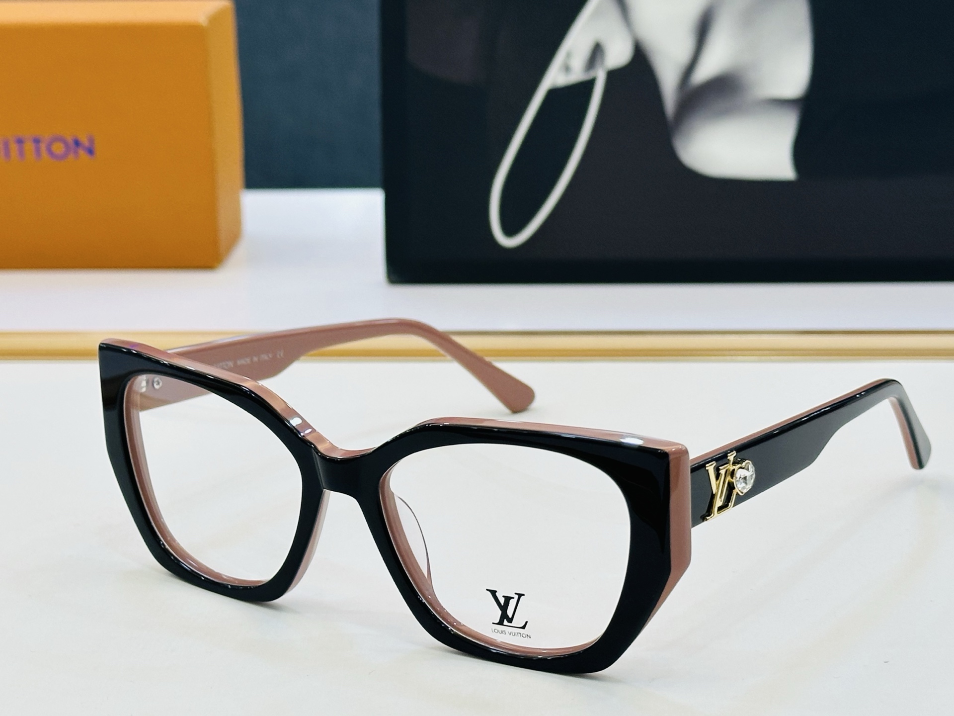 🎉🎉路易家 Z1565E 🔻🔻Size：53口19-145 🔰经典再现 板材框 Z配光架 配戴舒适 🆕