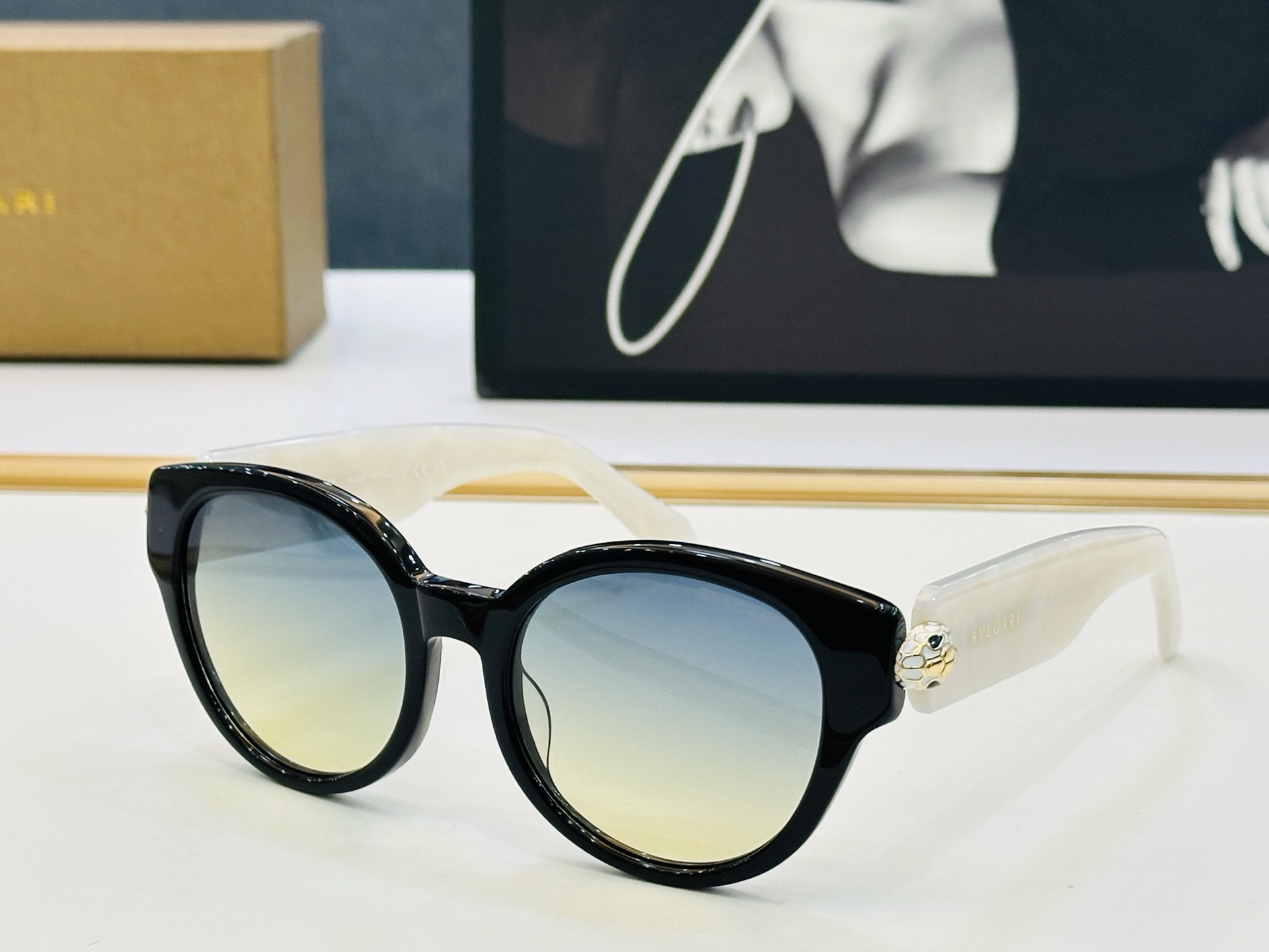 🆕款 官网同售 宝格家 BV40069 👍 Size ：54口19-145 绝对要买😎品质非常完美 C出