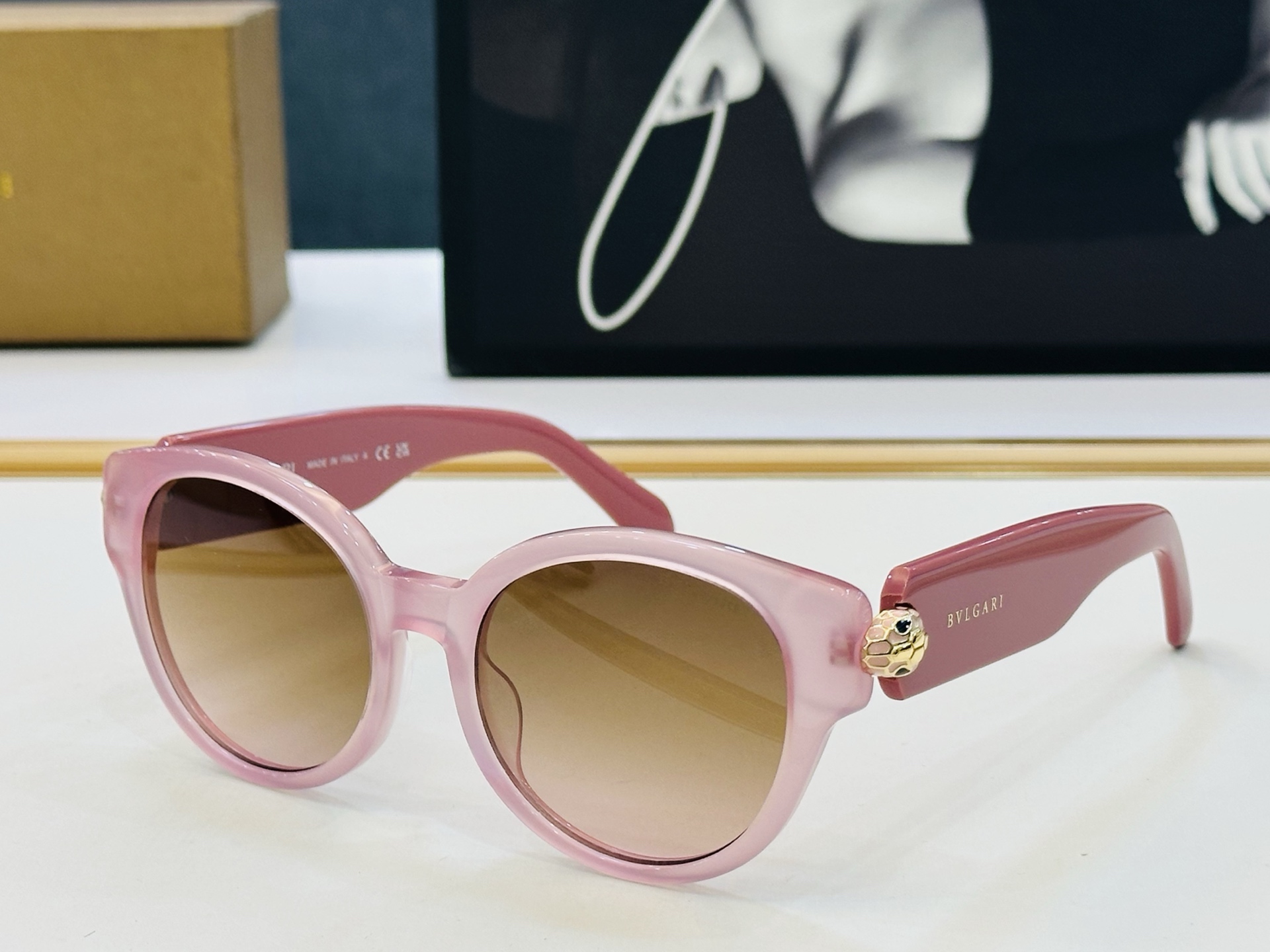 🆕款 官网同售 宝格家 BV40069 👍 Size ：54口19-145 绝对要买😎品质非常完美 C出