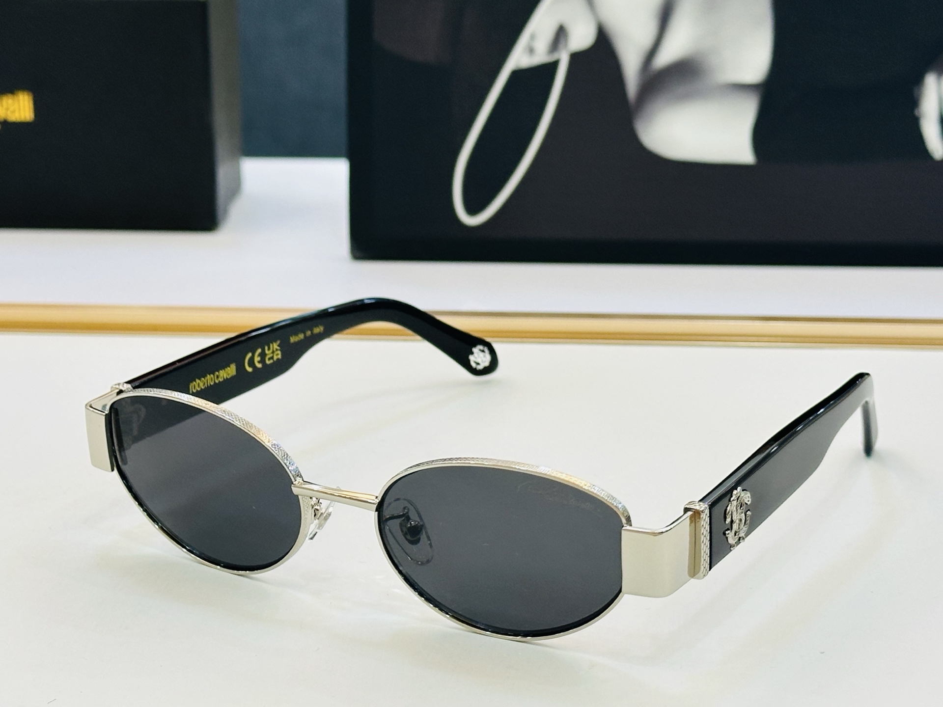 罗伯特家 SRC140M Size：54口18-140 呲牙][呲牙]进口材料 logo 全新的感觉 给