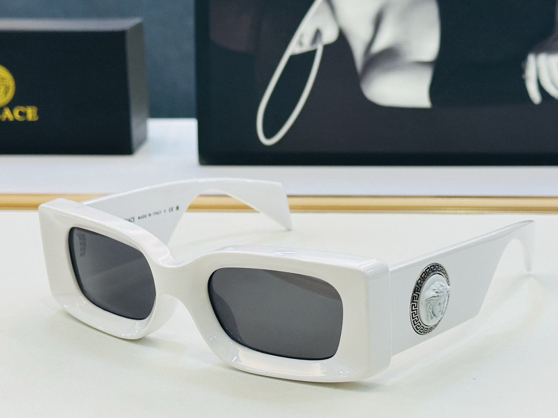 ❤️❤️范思家 VERSACE✨✨✨MODEL：VE4474 Size：52口20-140 ✨b有范