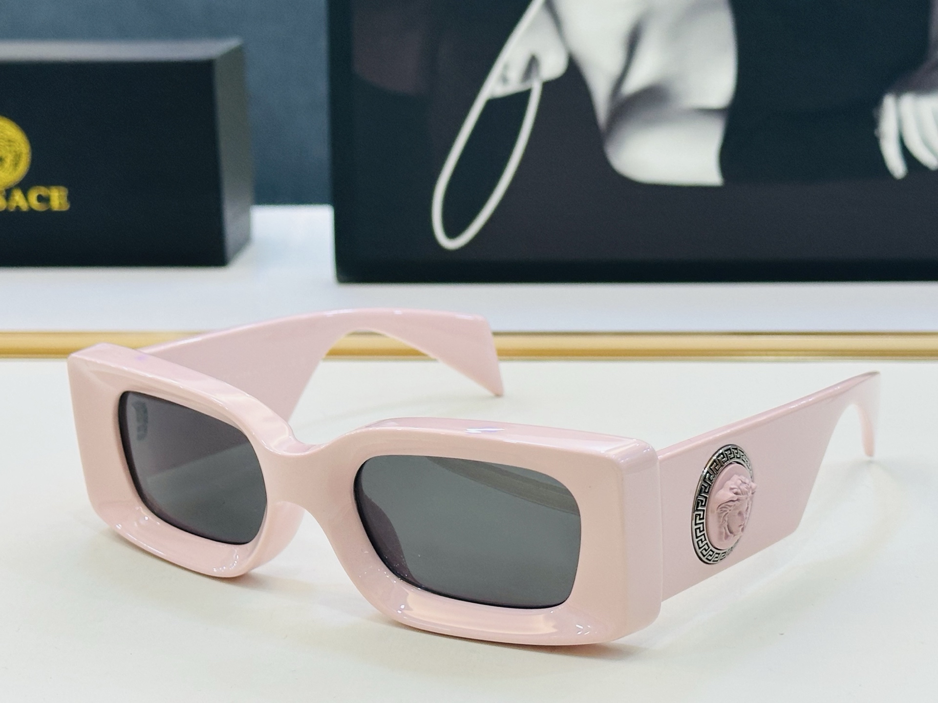 ❤️❤️范思家 VERSACE✨✨✨MODEL：VE4474 Size：52口20-140 ✨b有范