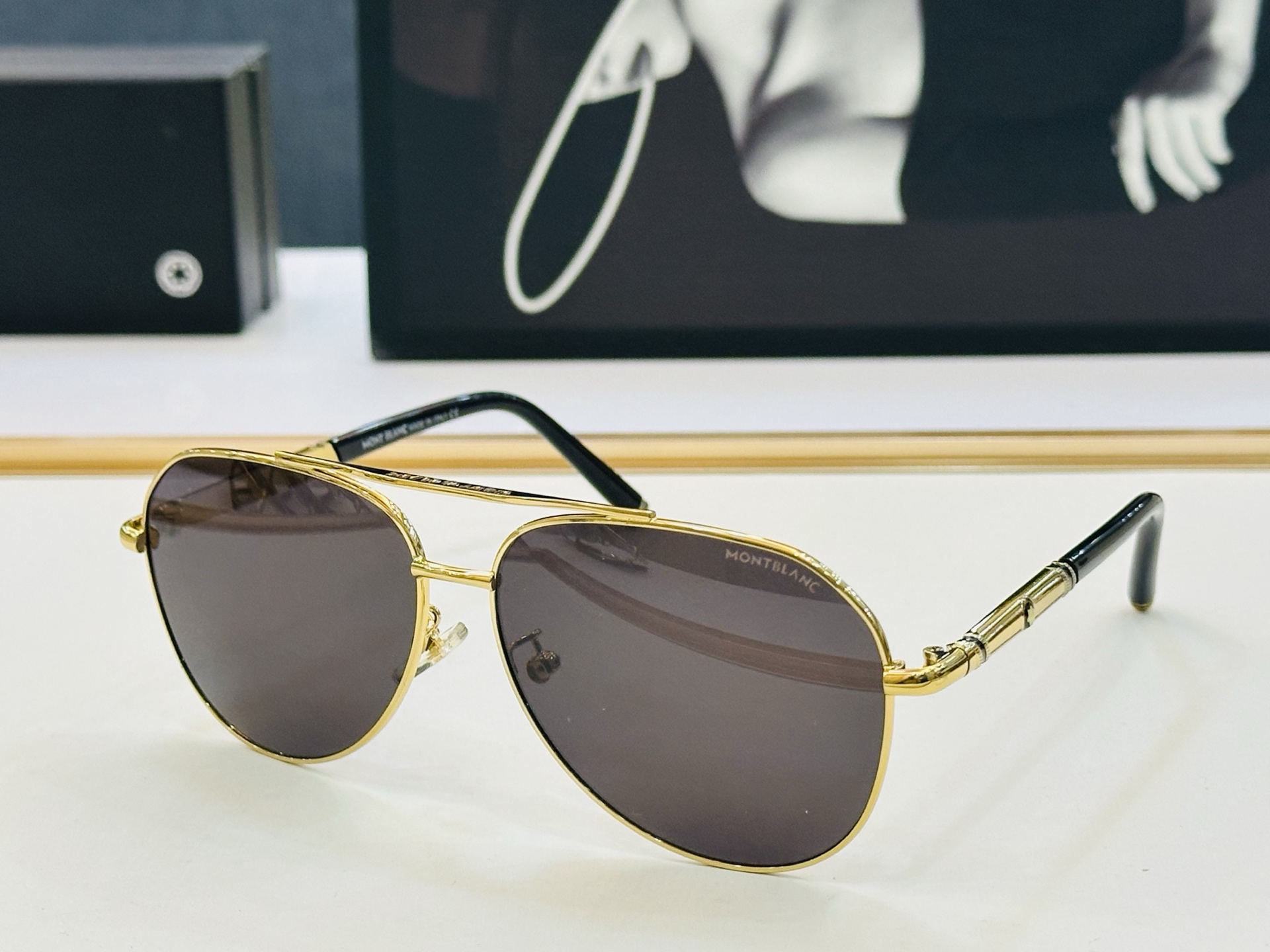 MB861 Size：61口13-140 🌤万宝龙 非常能彰显一个人的品味品质做工稳实 C太阳镜