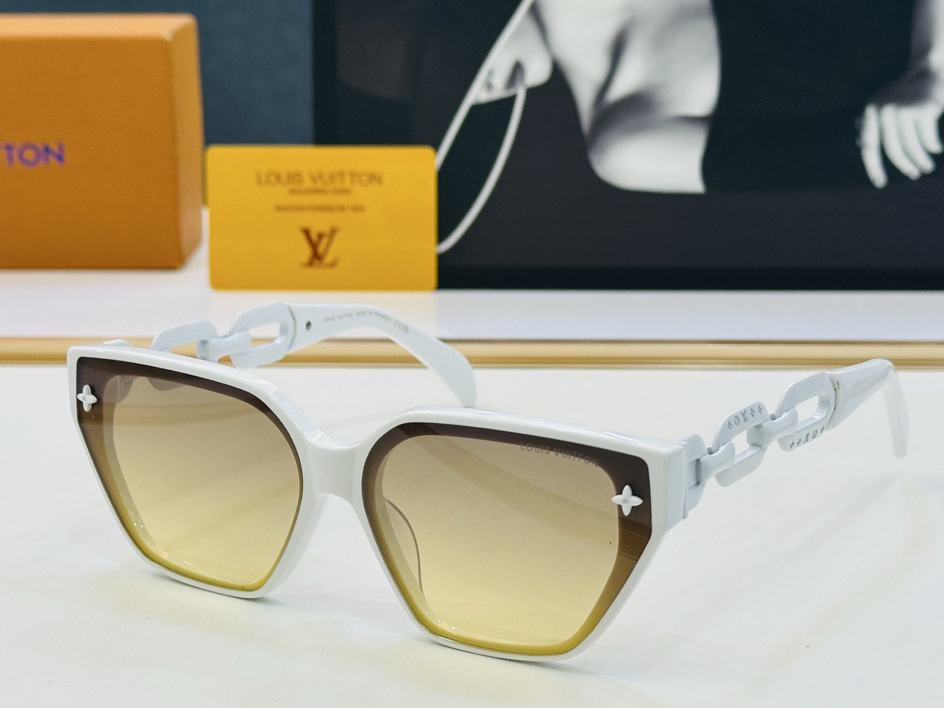 路易家 🎩Z2039U Size：54口19-148 充满活力的 展现独特个性🌟展现大气的你 J高品质 