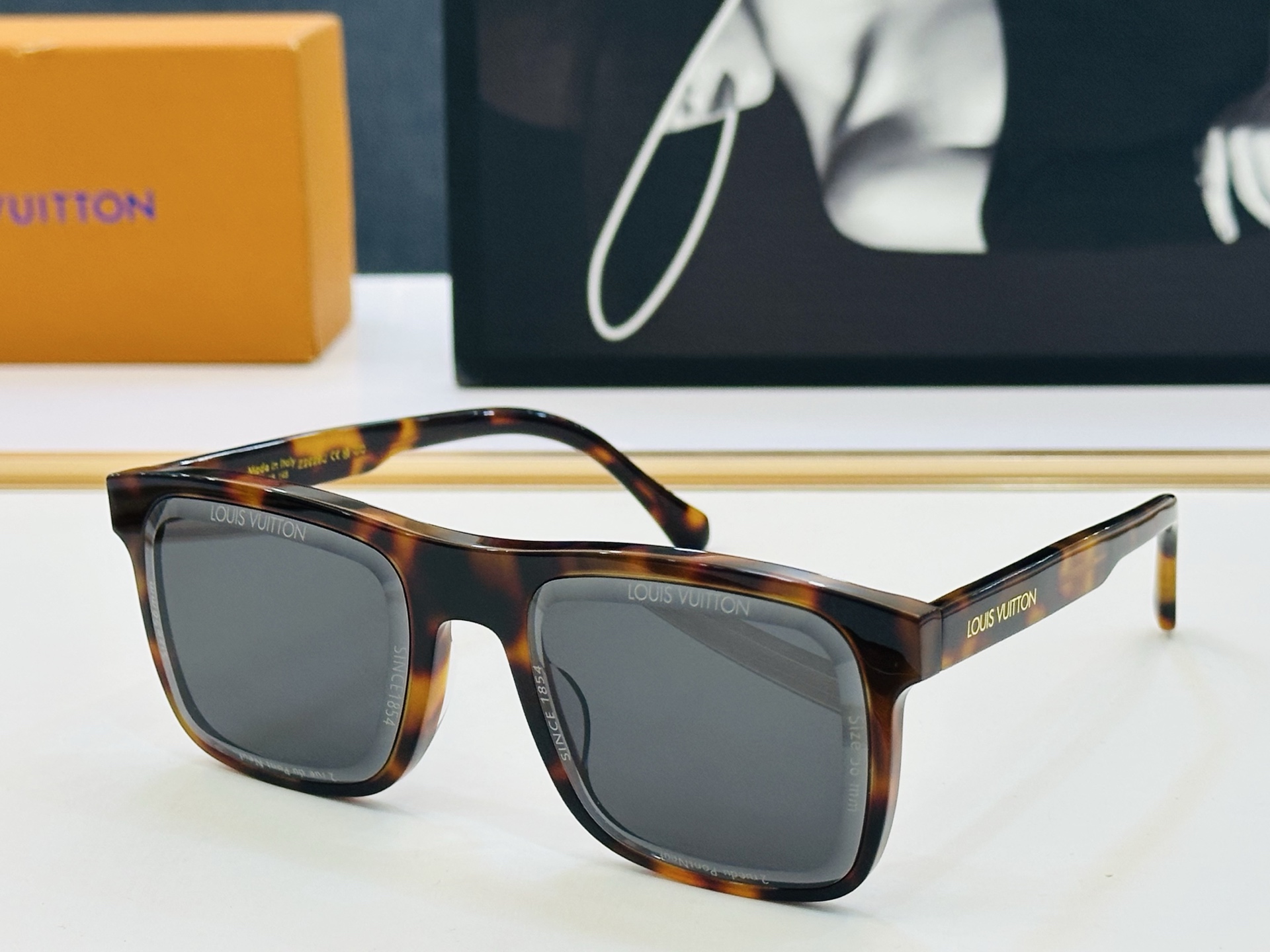 路易家 🎩Z2907U Size：56口16-145 充满活力的 展现独特个性🌟展现大气的你 Wen 高