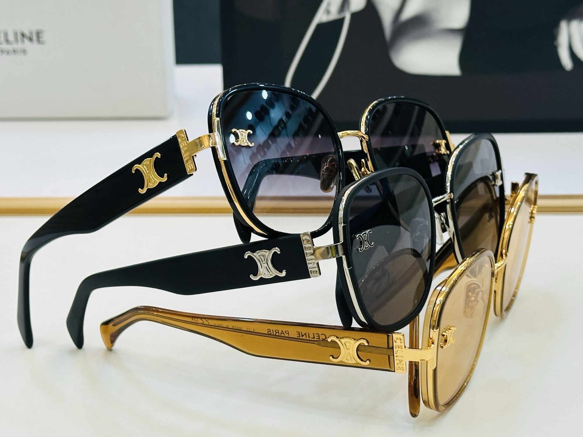 【CELINE】赛琳 CL1465LU Size：57口20-145 一直热销的款式，欧美风 光泽度好 