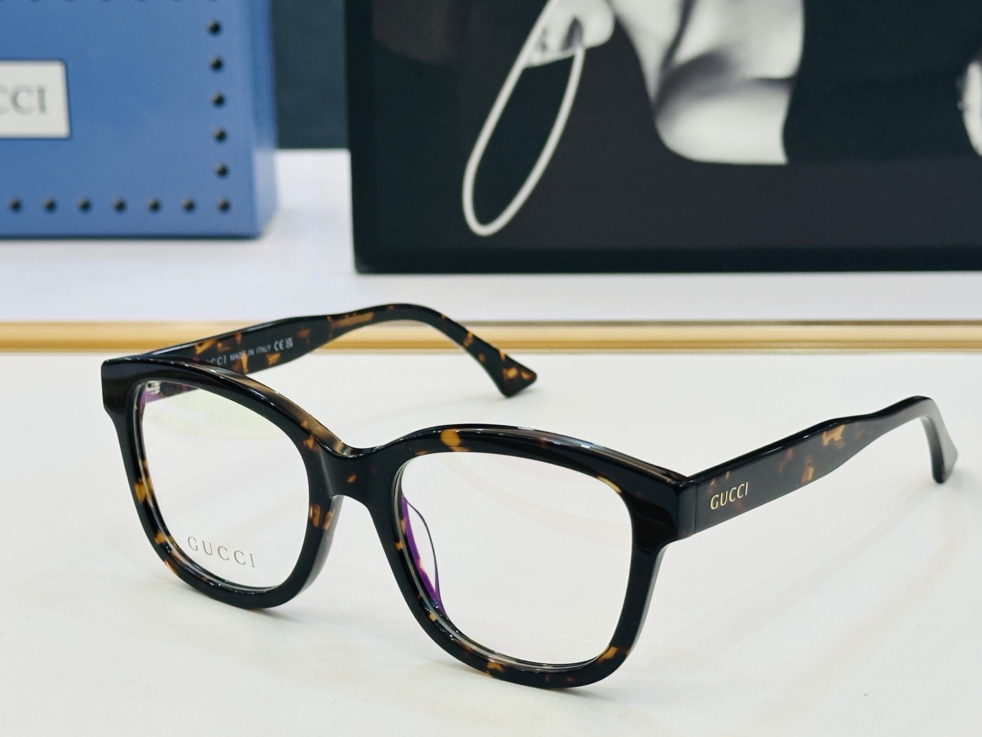 GUCCl*古家 时尚太阳镜 GG1863O Size：51口19-145 🎈超时尚☀☀💝🙏 L完美板材