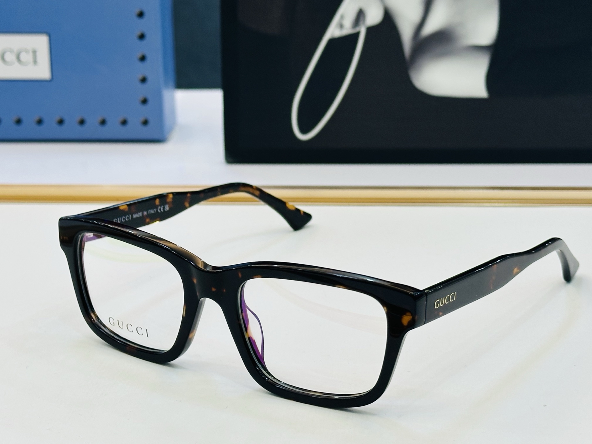 GUCCl*古家 时尚太阳镜 GG1865O Size：52口20-145 🎈超时尚☀☀💝🙏 L完美板材