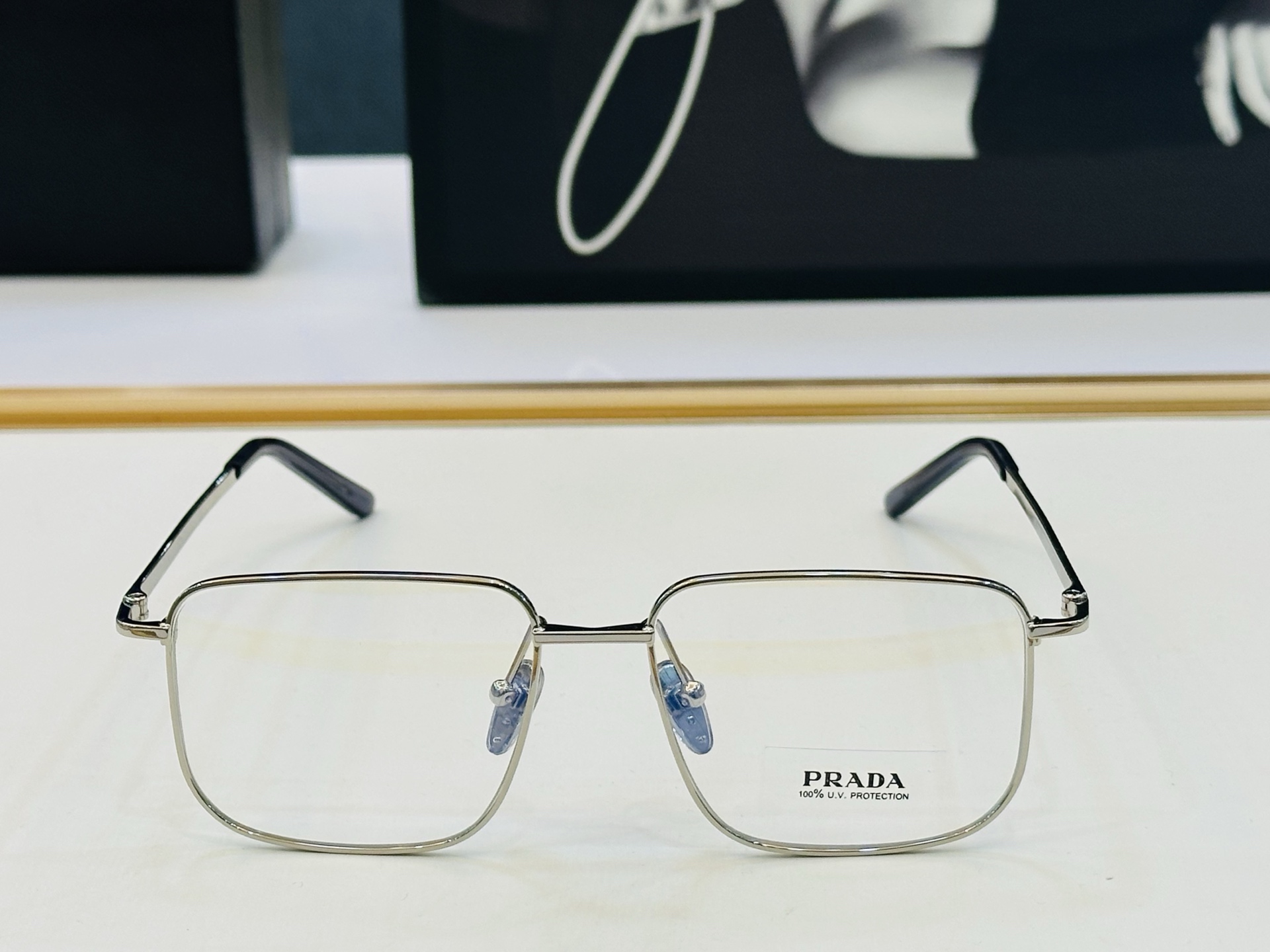 🔺PRAD*🔻普家 PR C52V Size：52口17-145 眼镜系列堪称精湛制作 彰显独特个 一 