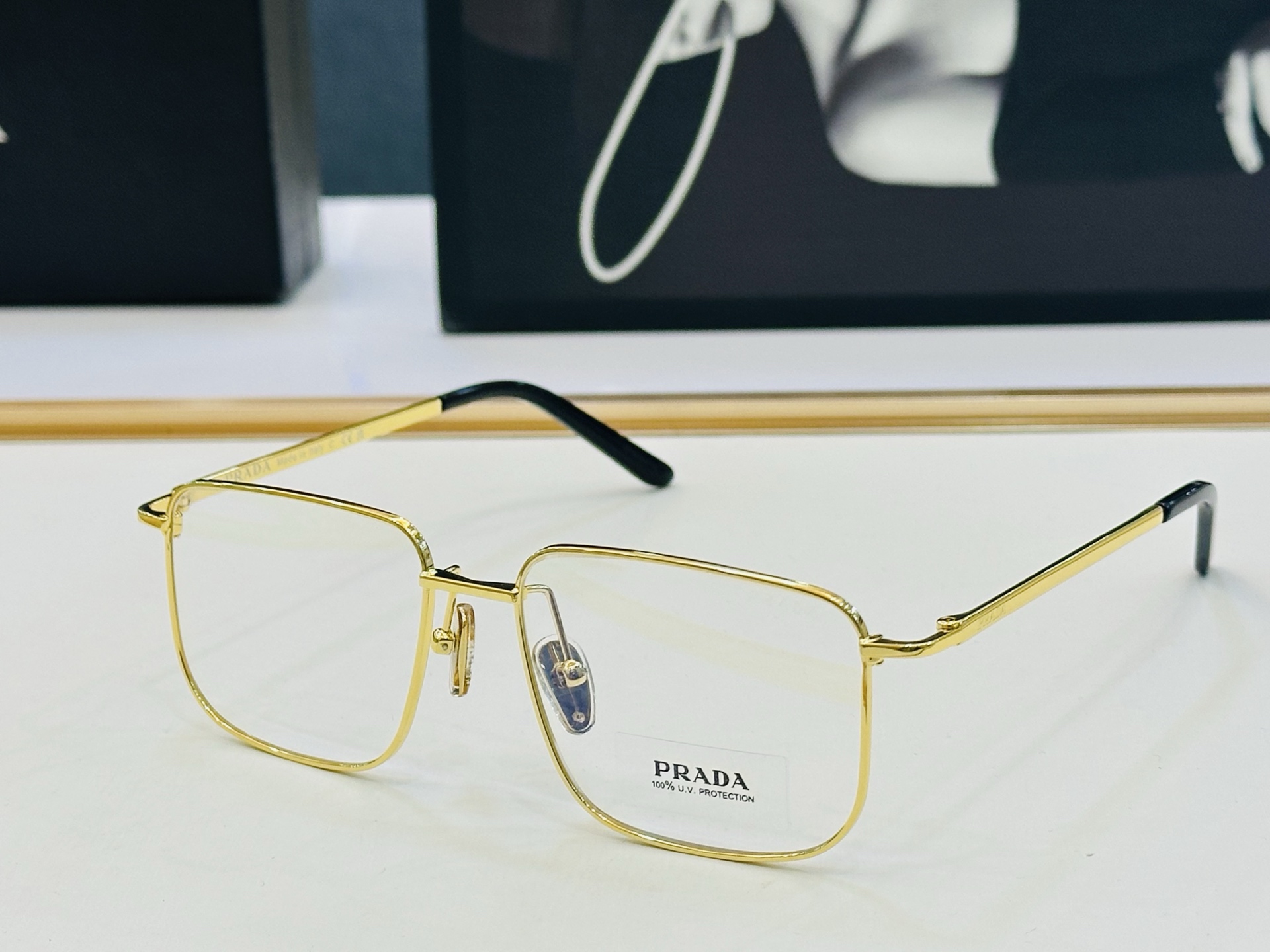 🔺PRAD*🔻普家 PR C52V Size：52口17-145 眼镜系列堪称精湛制作 彰显独特个 一 