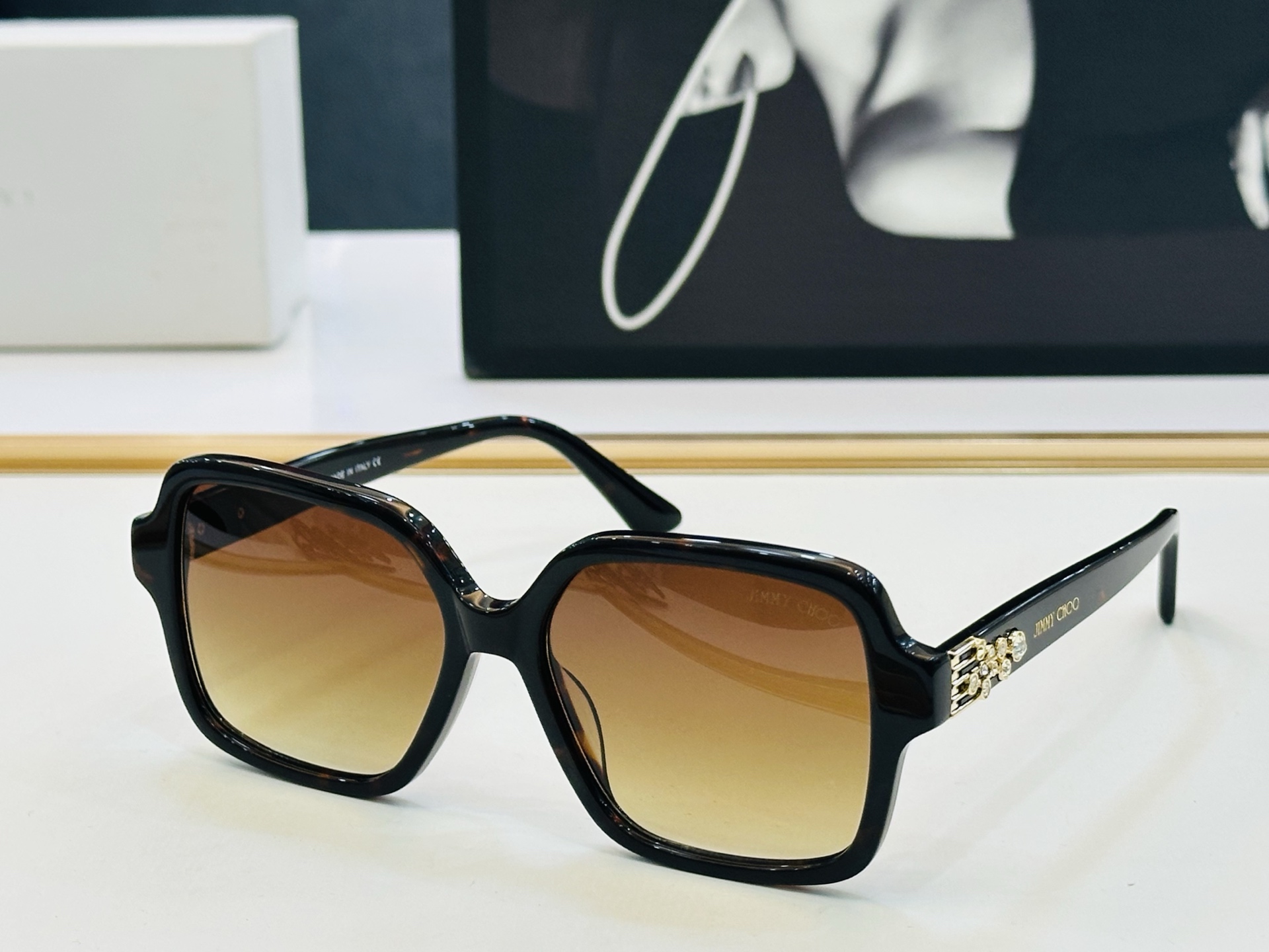 🆕 〖JIMMY CHO*/吉米家 MODEL: JC5005 Size：54口16-145 🧤🧤将引发