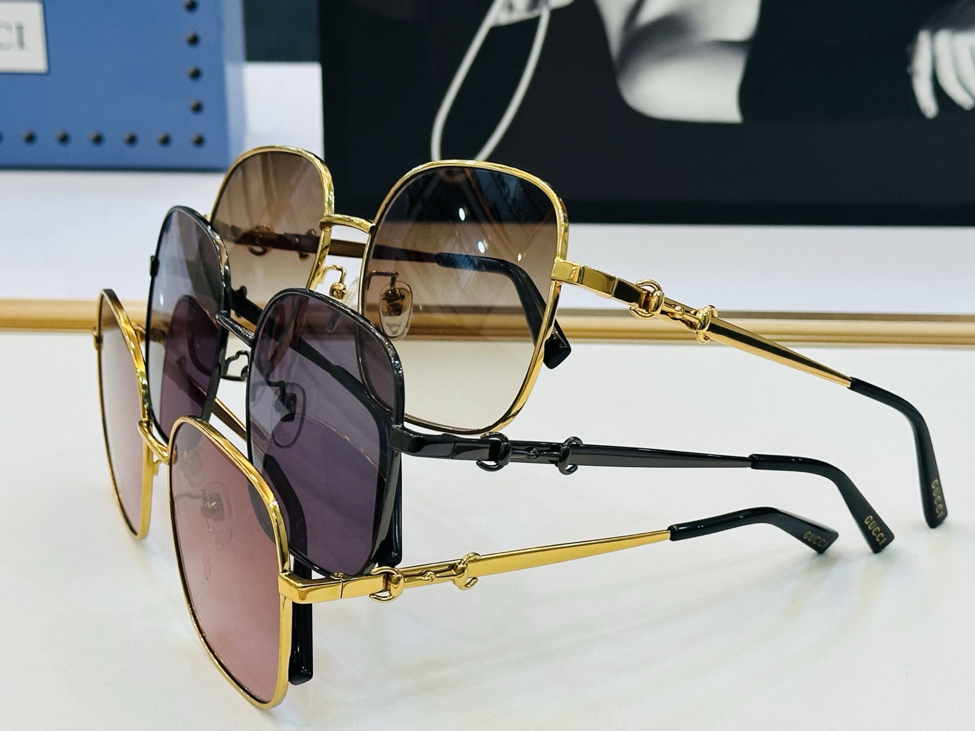 GUCC* 古家 GG2053S 🐝🐝系列 Size：58口18-145 🍁🍁Zm超绝品质 太阳镜。