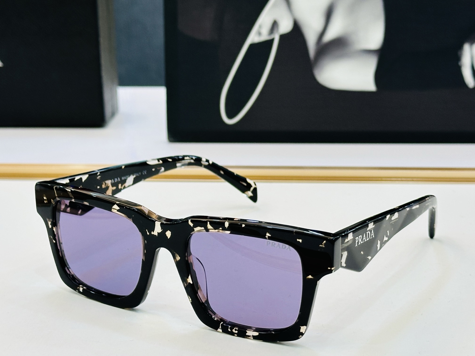 🔺PRAD*🔻普家 PRA06S Size：50口21-145 眼镜系列堪称精湛制作 彰显独特个 C最新