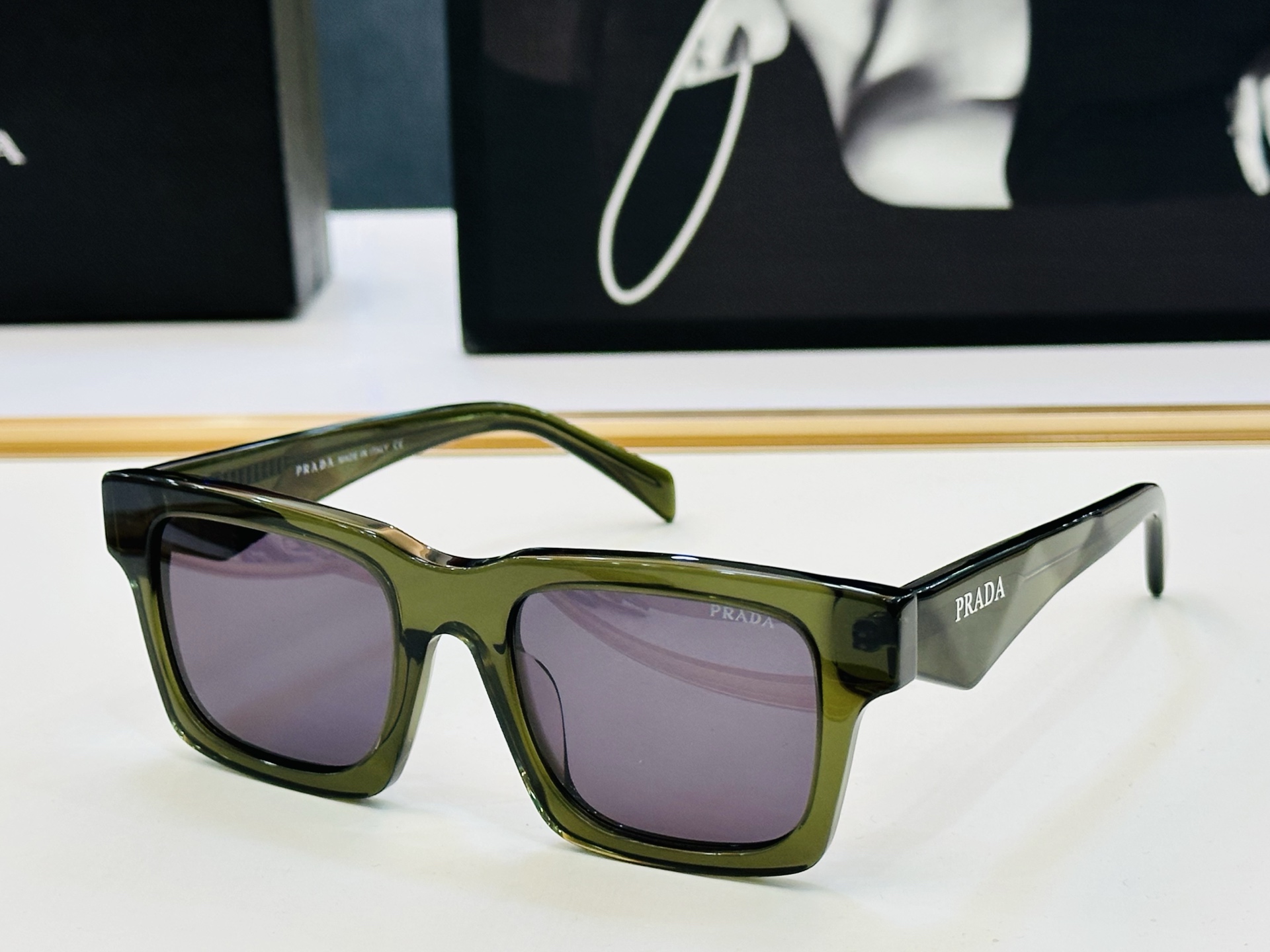 🔺PRAD*🔻普家 PRA06S Size：50口21-145 眼镜系列堪称精湛制作 彰显独特个 C最新