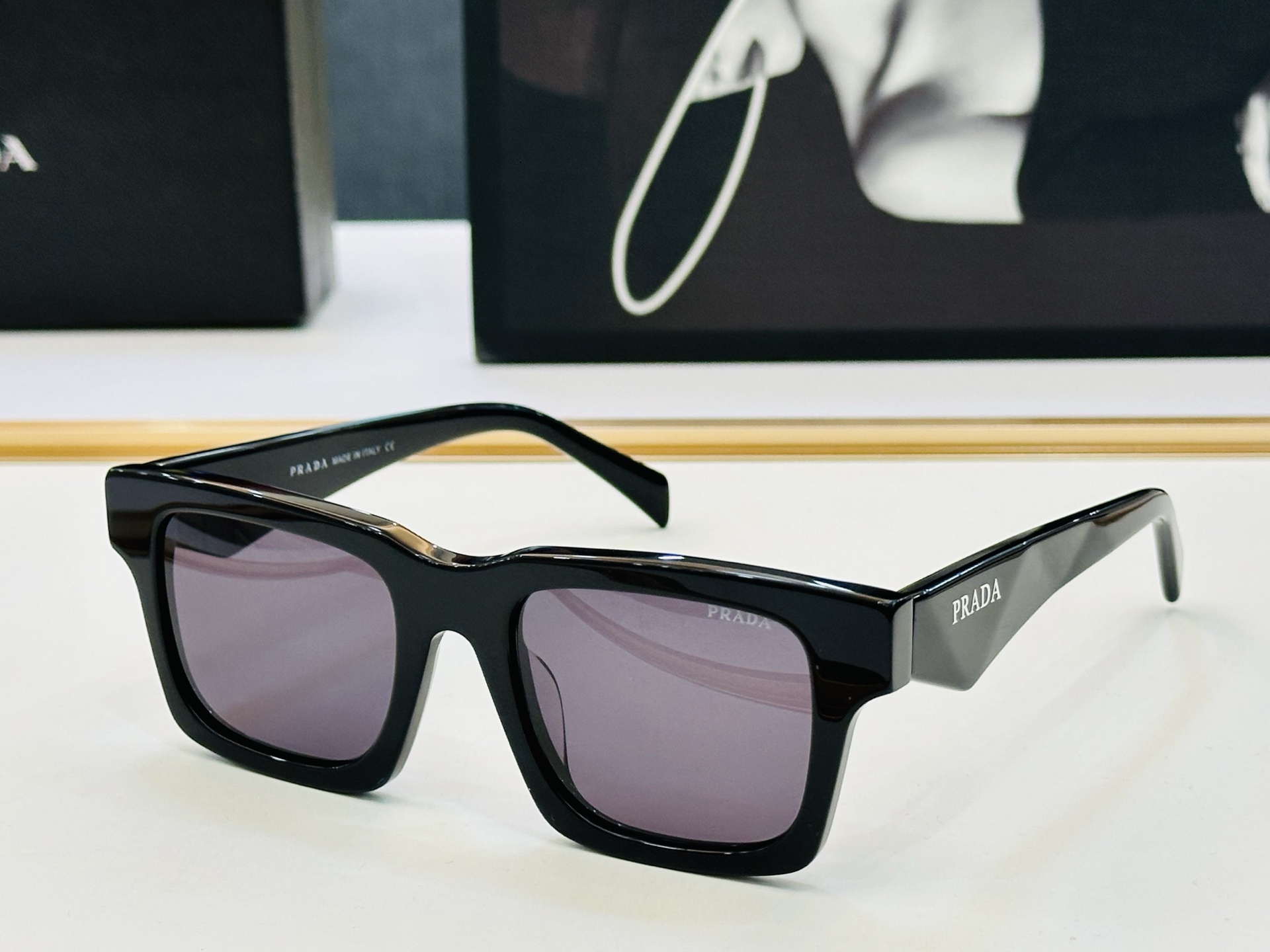 🔺PRAD*🔻普家 PRA06S Size：50口21-145 眼镜系列堪称精湛制作 彰显独特个 C最新