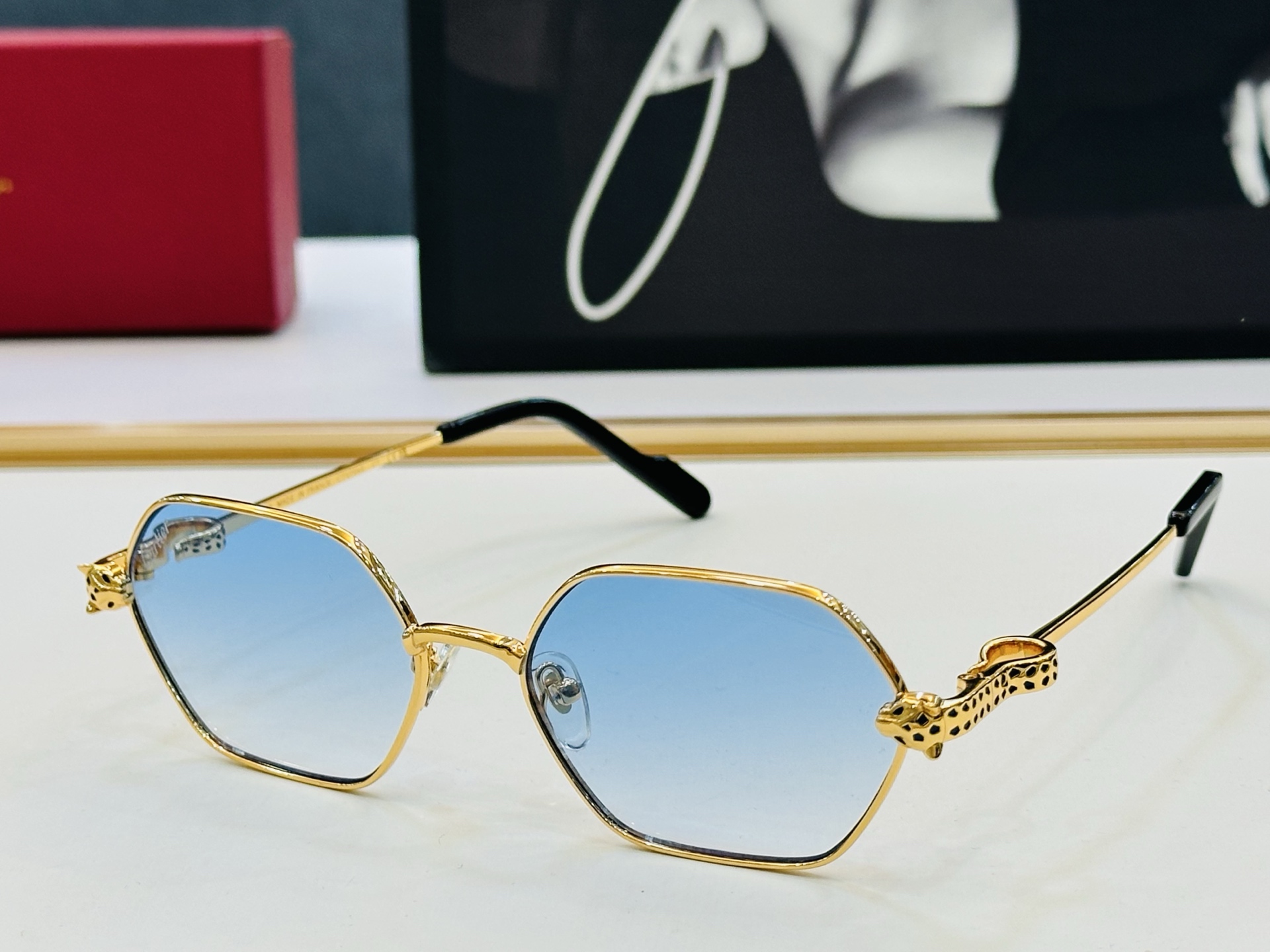 Cartie* 卡家 CT0754S 太阳镜 Size：55口17-143 工艺精湛气质十足！bm男女同