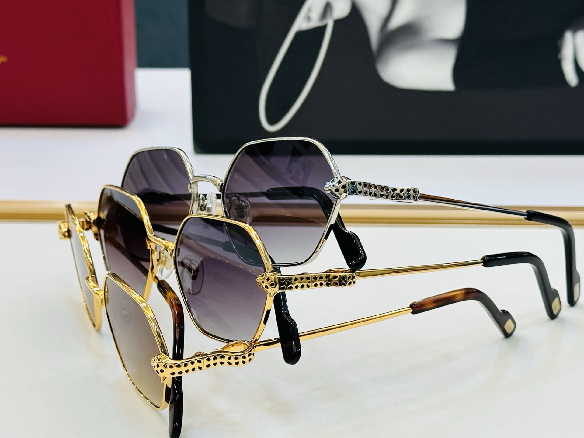 Cartie* 卡家 CT0754S 太阳镜 Size：55口17-143 工艺精湛气质十足！bm男女同