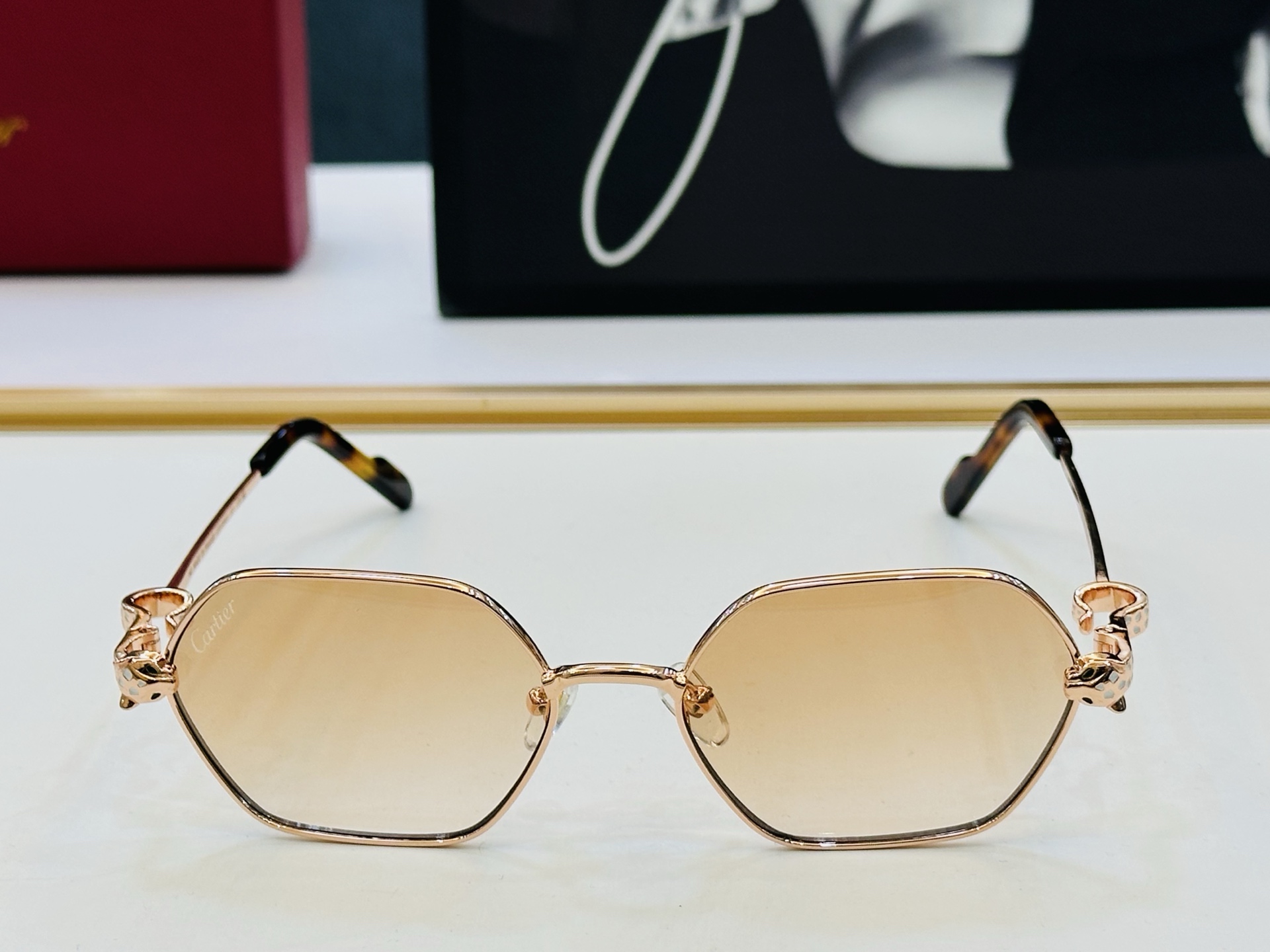 Cartie* 卡家 CT0754S 太阳镜 Size：55口17-143 工艺精湛气质十足！bm男女同