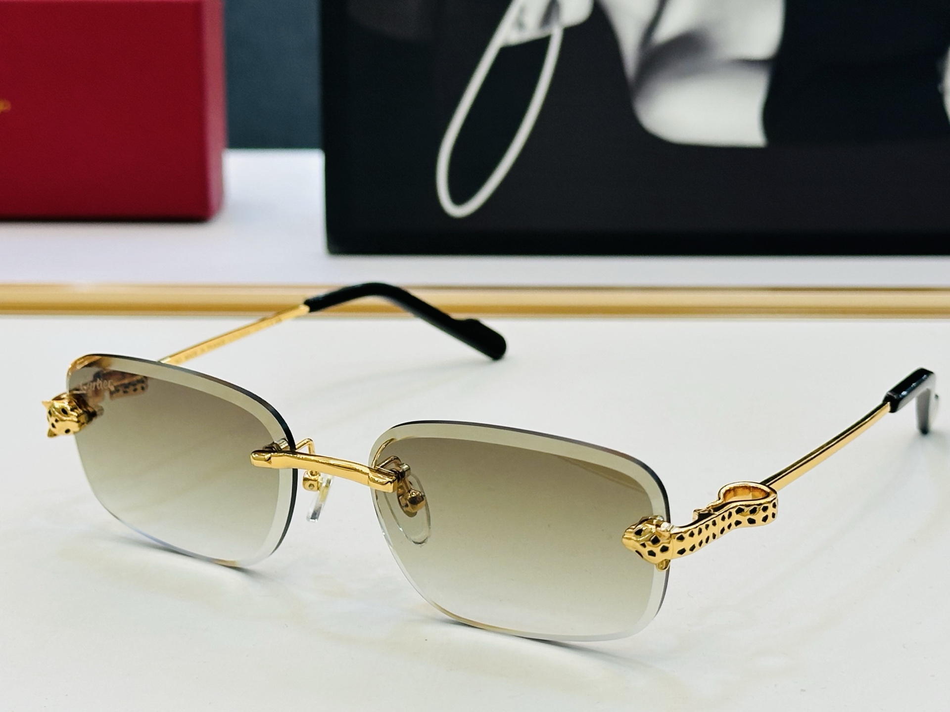 Cartie* 卡家 CT0755S 太阳镜 Size：57口17-143 工艺精湛气质十足！bm男女同