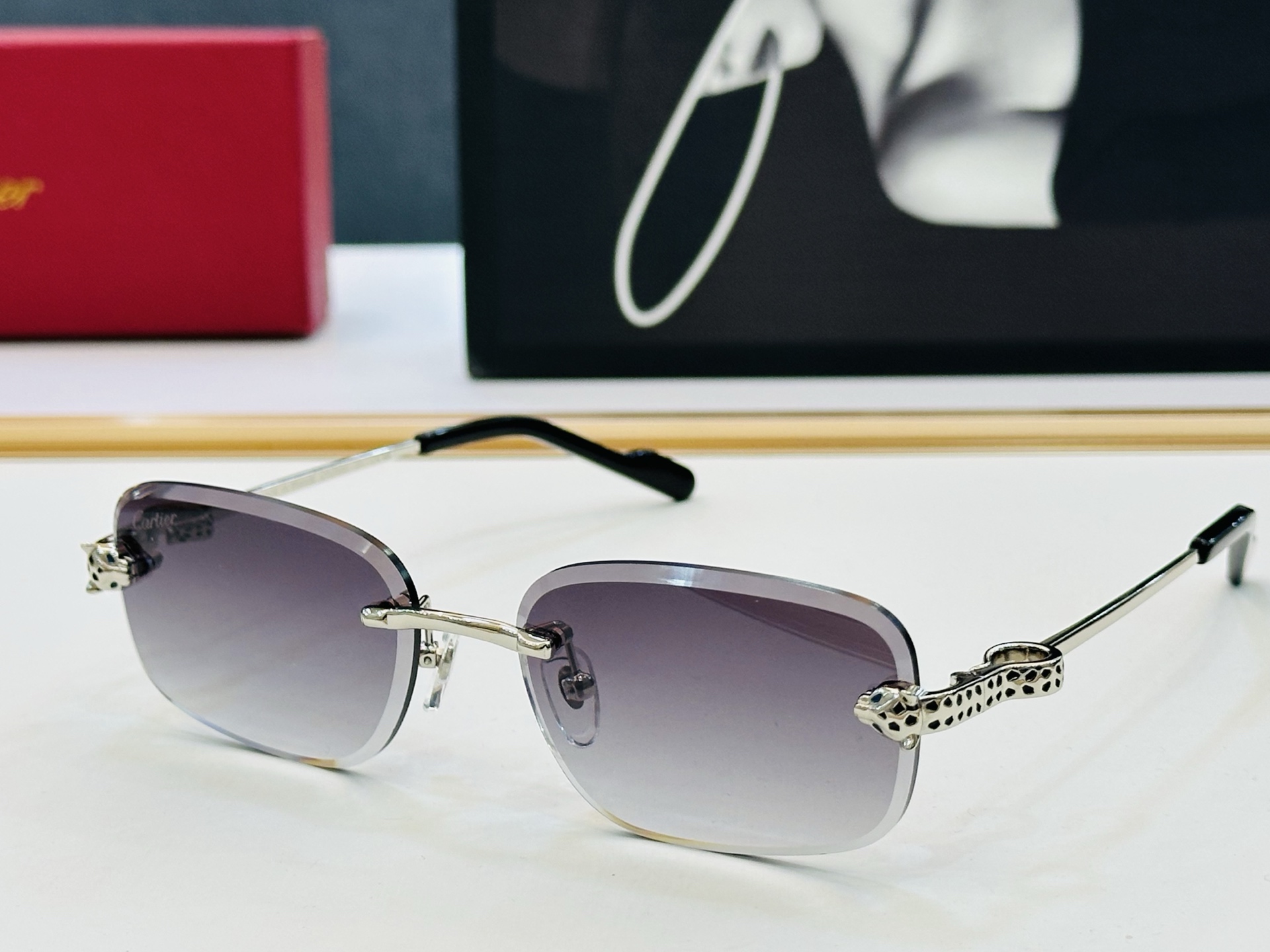 Cartie* 卡家 CT0755S 太阳镜 Size：57口17-143 工艺精湛气质十足！bm男女同