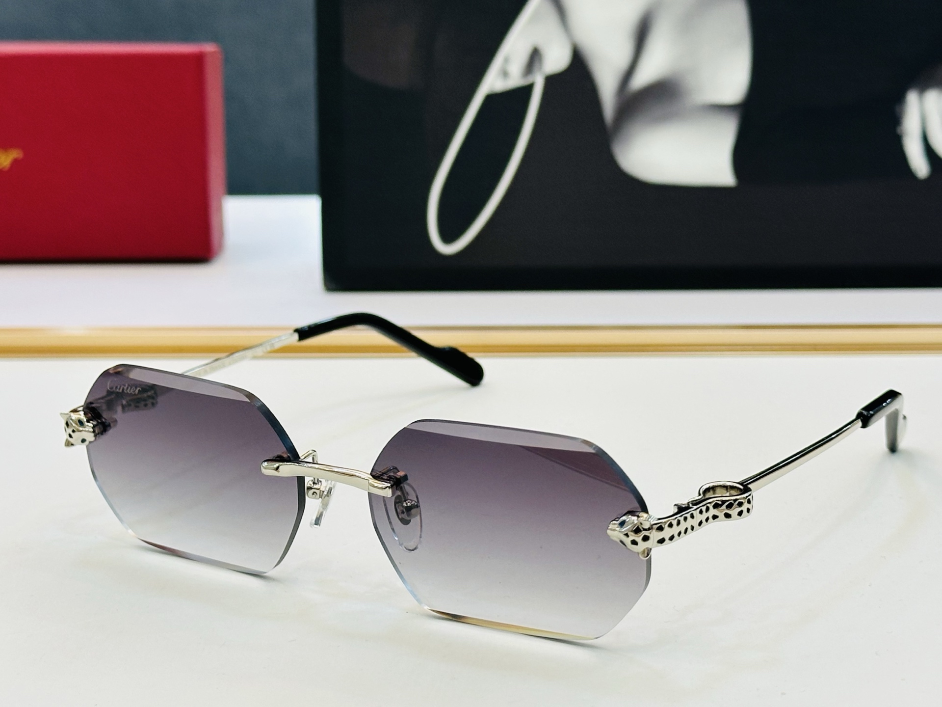 Cartie* 卡家 CT0756S 太阳镜 Size：58口17-143 工艺精湛气质十足！bm男女同