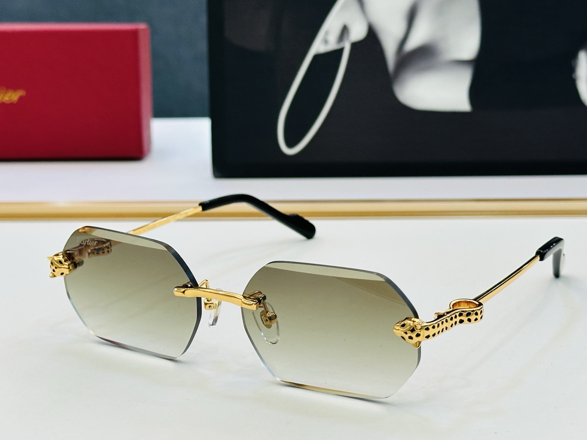 Cartie* 卡家 CT0756S 太阳镜 Size：58口17-143 工艺精湛气质十足！bm男女同