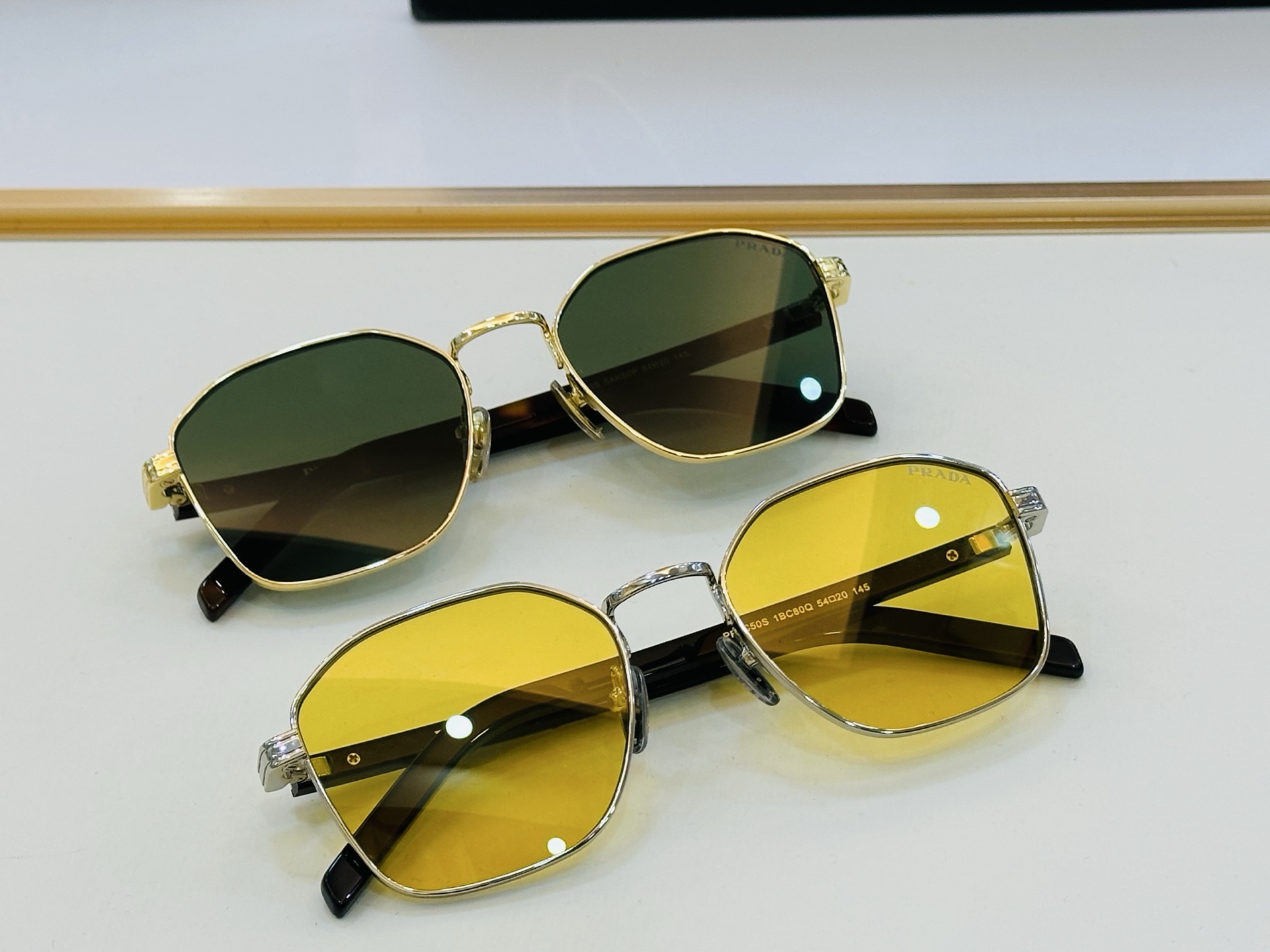 🔺PRAD*🔻普家 PR C50S Size：54口20-145 眼镜系列堪称精湛制作 彰显独特个性 最