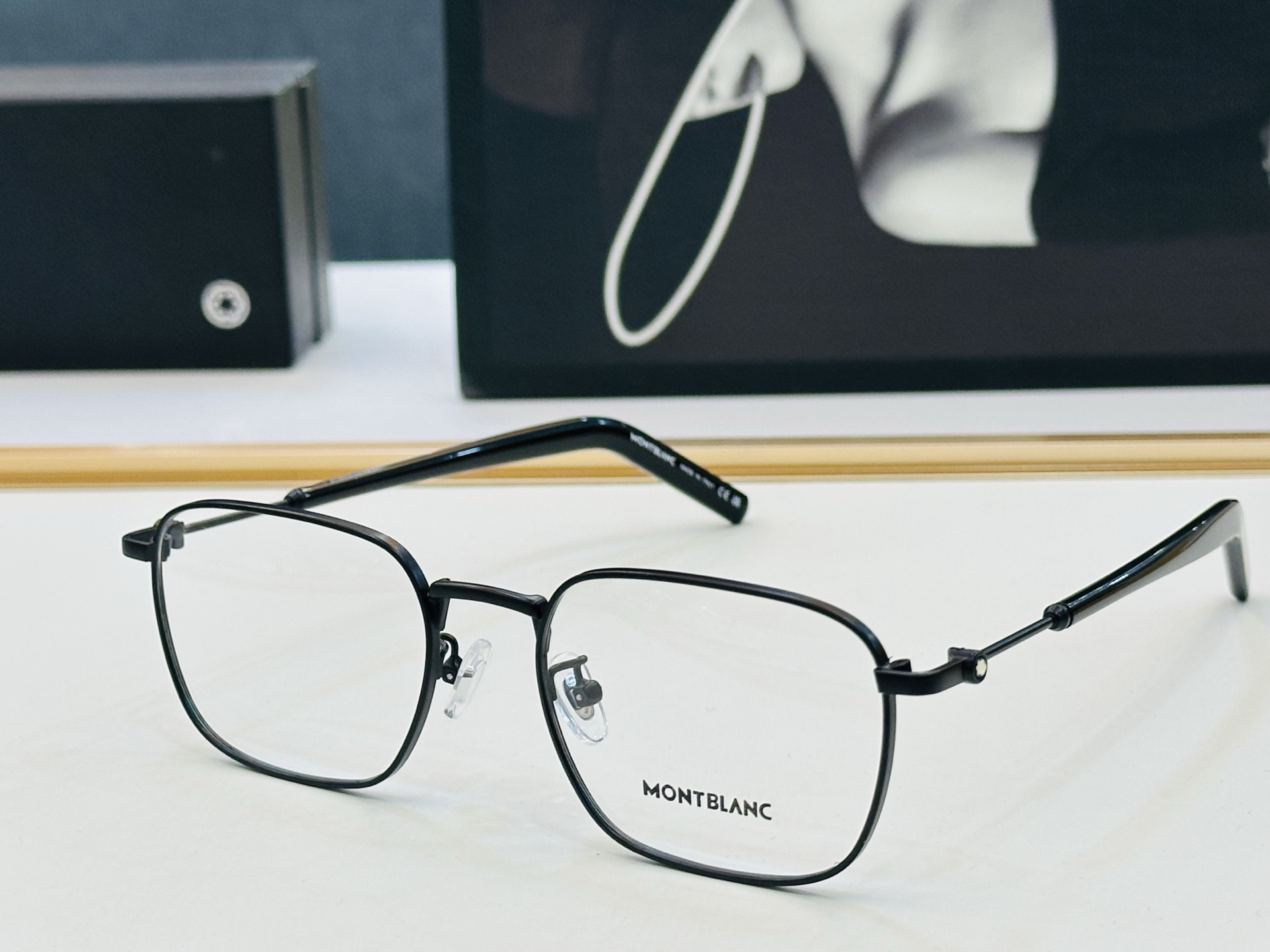 MB0389 Size：52口22-145 🌤万宝龙 非常能彰显一个人的品味品质做工稳实 Z配光架