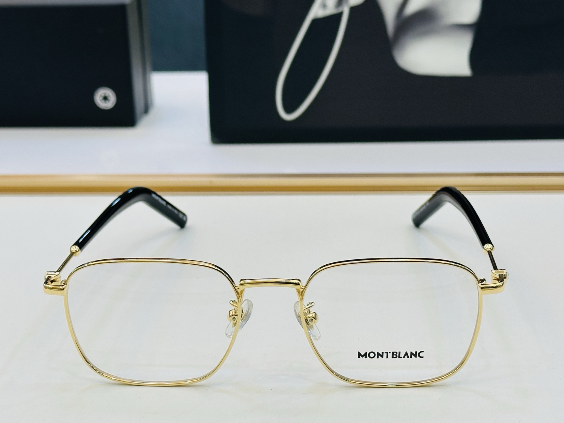 MB0389 Size：52口22-145 🌤万宝龙 非常能彰显一个人的品味品质做工稳实 Z配光架