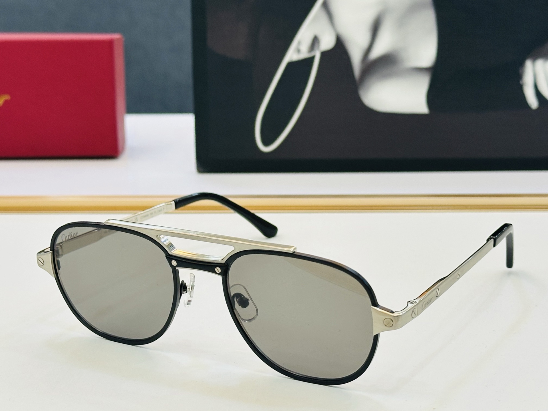 Cartie* 卡家 太阳镜 CT0466S Size：57口18-145 电镀工艺精湛气质十足！CC男