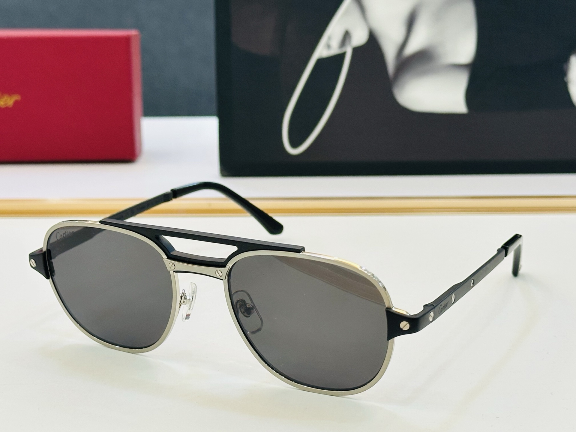 Cartie* 卡家 太阳镜 CT0466S Size：57口18-145 电镀工艺精湛气质十足！CC男