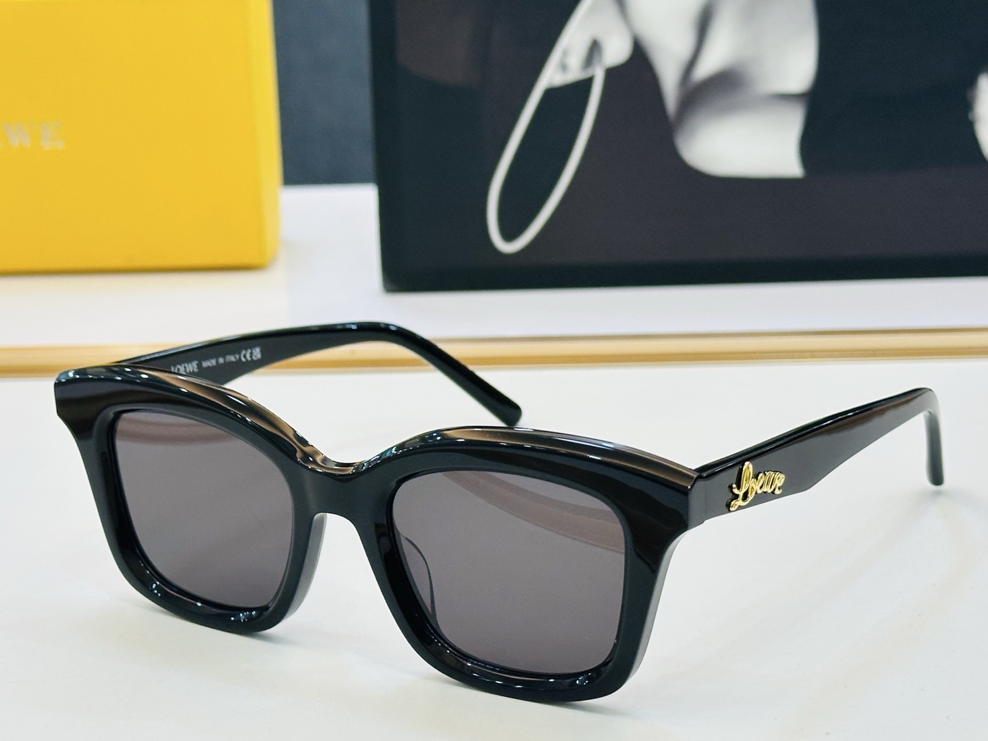 NO:553959,Loewe LW50047Size 48 mouth 20-more beautiful in kind, ready for sale!  All the details are shown in real photos. Wen is not in stock much. Smile] Glasses, sunglasses, sunglasses, glasses, loewe19860909罗意威 LW50047Size48口20-实物更美 现货发售！细节全部实拍展示 wen现货不多 微笑] 眼镜墨镜太阳镜,眼镜,loewe,glasses