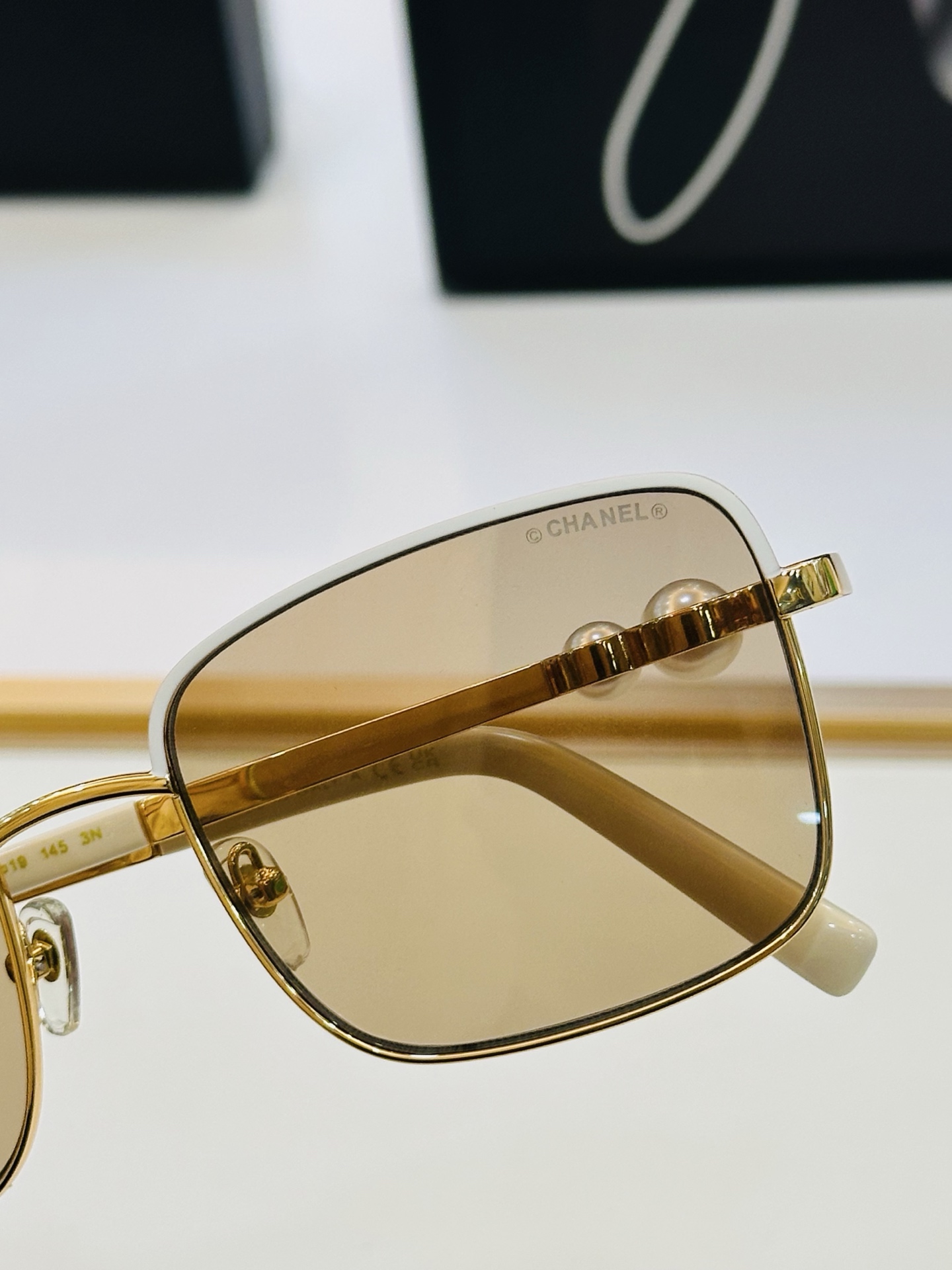 🆕 【CHANE*/香家】MODEL:1685L Size：57口19-145 💅🏻💓X太阳镜