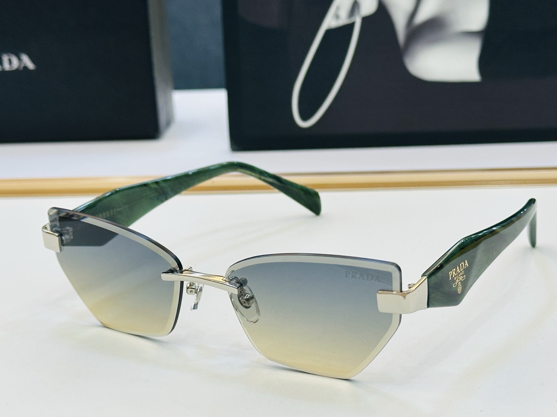 🔺PRAD*🔻普家 PR210VS Size：61口17-148 眼镜系列堪称精湛制作 彰显独特个 XL