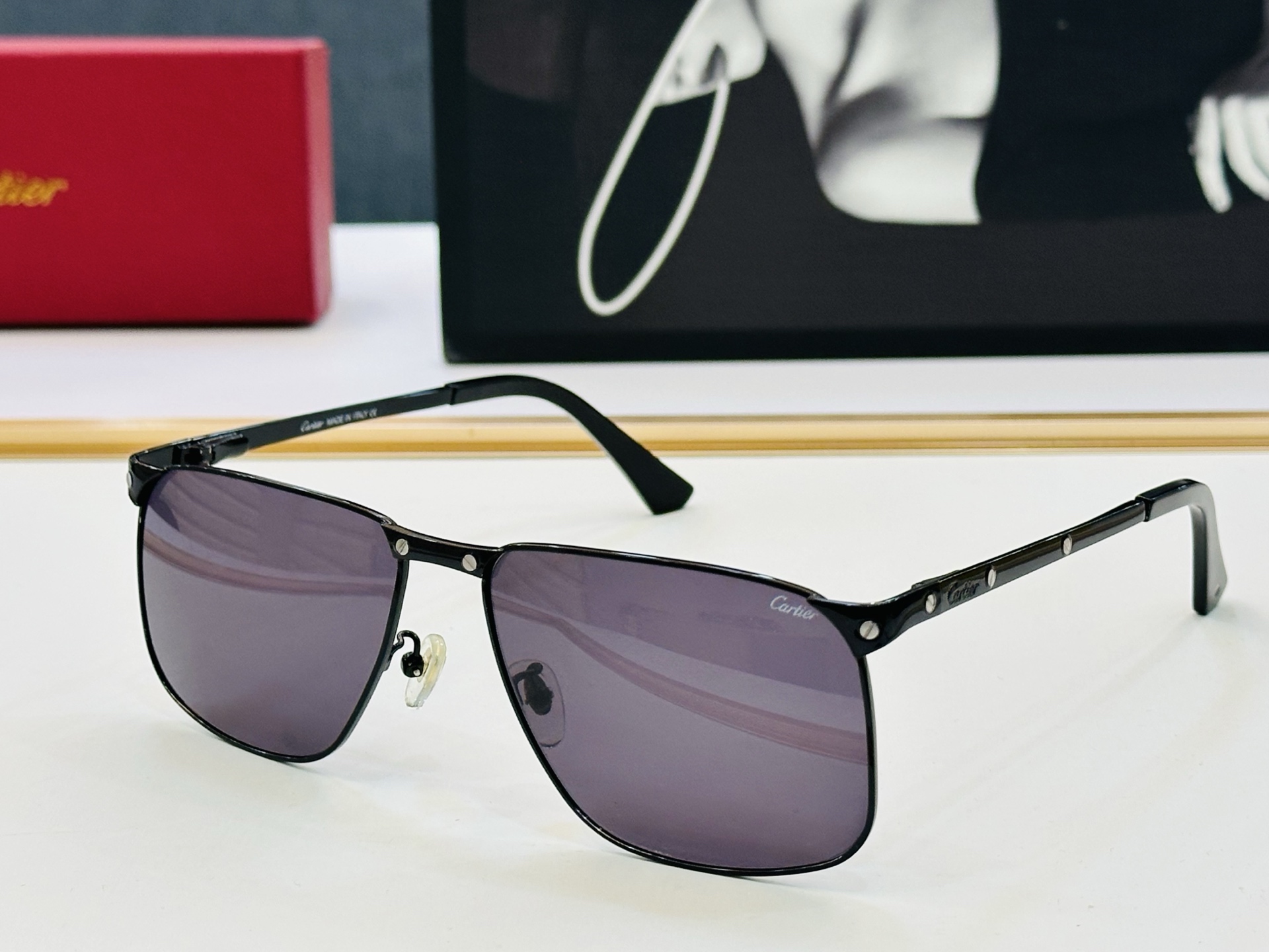 NO:553990,New Cartier model: CT0322S Size 58 mouth 17-140 High quality The edge of the lens is decorated with screws, the brand is very iconic C driving sunglasses, glasses, sunglasses, sunglasses, glasses, cartier19860909新款 Cartier 卡家 MODEL: CT0322S Size58口17-140 高品质 镜片边缘一字螺丝点缀,品牌标志性极强 C开车墨镜 眼镜墨镜太阳镜,眼镜,cartier,glasses