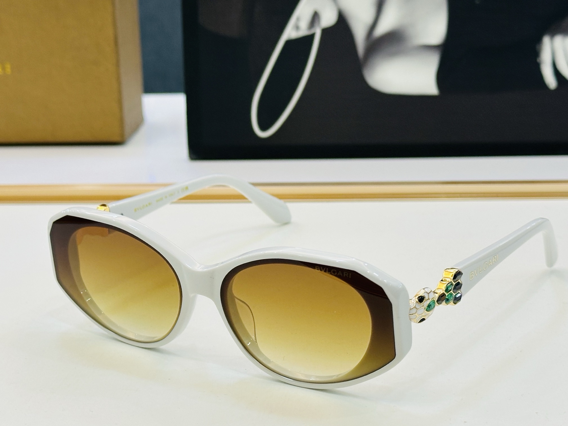 🆕款 官网同售 宝格家 BV1805LU 👍 Size ：51口20-145 绝对要买😎品质非常完美 b