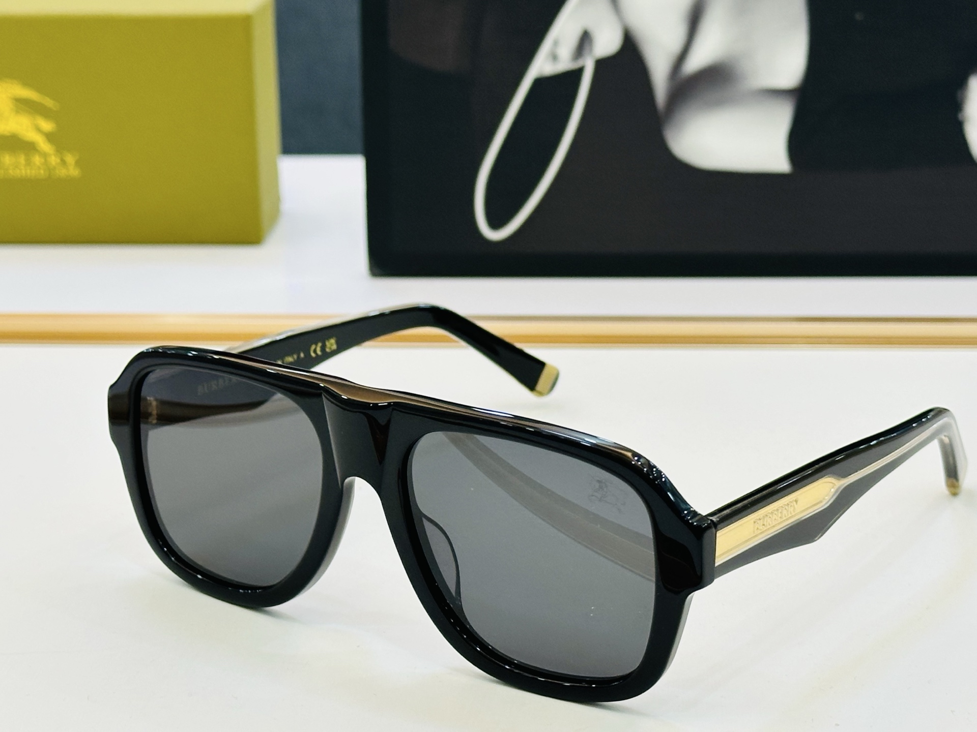 NO:554000,New BURBERR* Bajia BE5886 versatile frame Size 56 mouth 19-145 high quality arrived b men and women sunglasses glasses sunglasses sunglasses, glasses, burberry, burberry19860909新款 BURBERR*巴家 BE5886 百搭镜架Size56口19-145 高品质 到货 b男女款太阳镜 眼镜墨镜太阳镜,眼镜,burberry,burberry,glasses