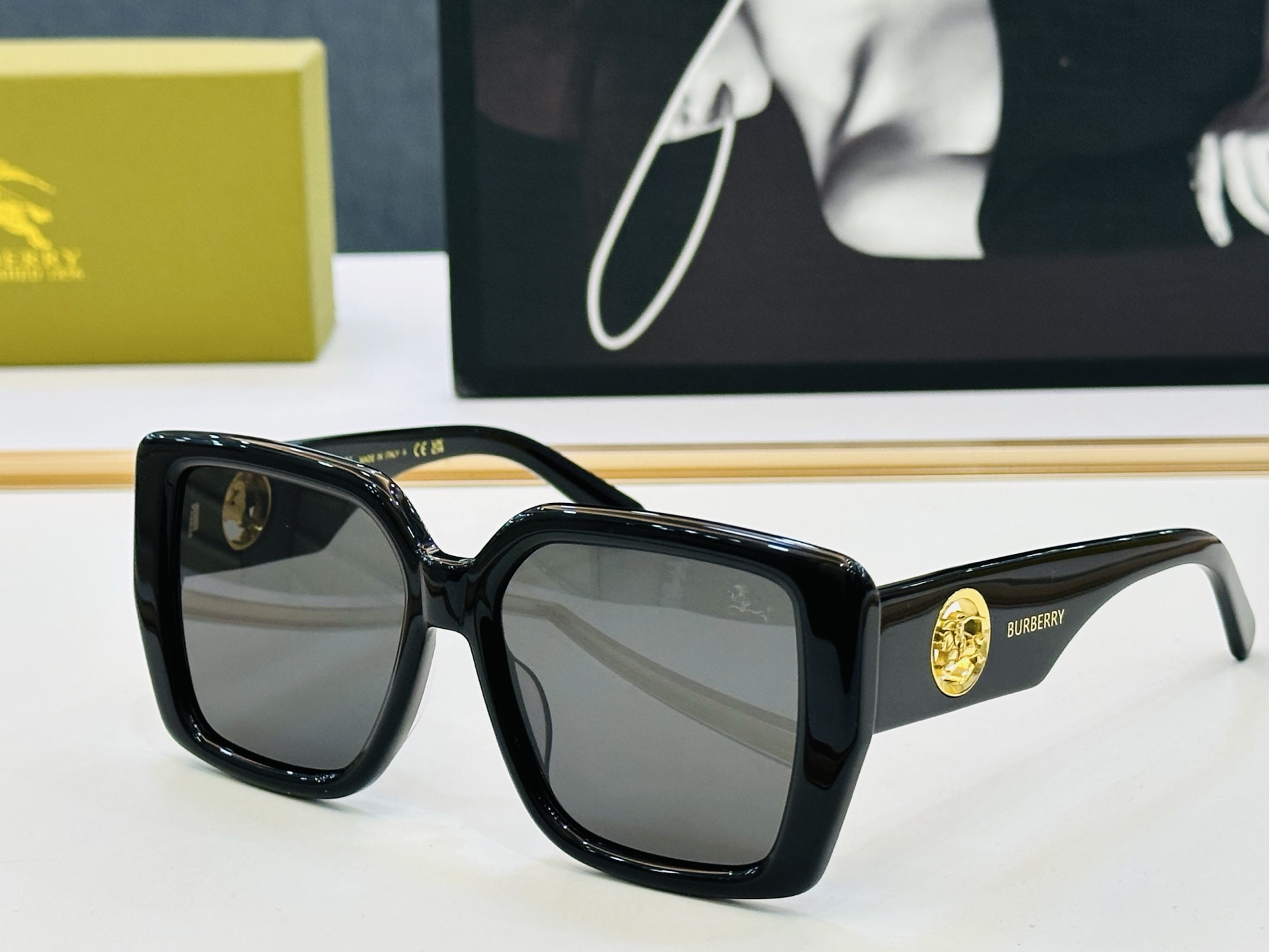 NO:554005,New BURBERR* Bajia BE5881 versatile frame Size 55 mouth 17-145 high quality arrived b men and women sunglasses glasses sunglasses sunglasses, glasses, burberry, burberry19860909新款 BURBERR*巴家 BE5881 百搭镜架Size55口17-145 高品质 到货 b男女款太阳镜 眼镜墨镜太阳镜,眼镜,burberry,burberry,glasses
