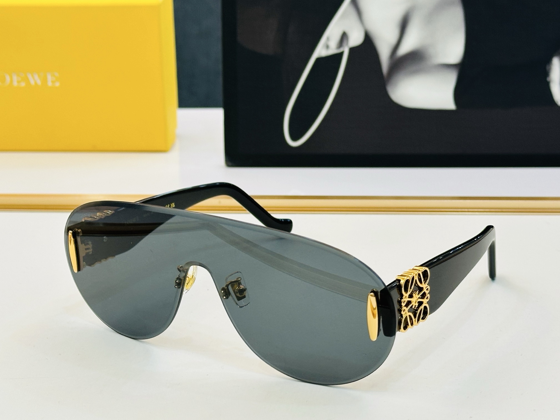 NO:554070,Luo Yiwei LW5133 Size 151 mouth 0-145 is more beautiful in kind and available for sale now!  All details are shown in real photos. D is not available in stock. Smile] Glasses, sunglasses, sunglasses, glasses, loewe19860909罗意威 LW5133 Size151口0-145实物更美 现货发售！细节全部实拍展示 D现货不多 微笑] 眼镜墨镜太阳镜,眼镜,loewe,glasses