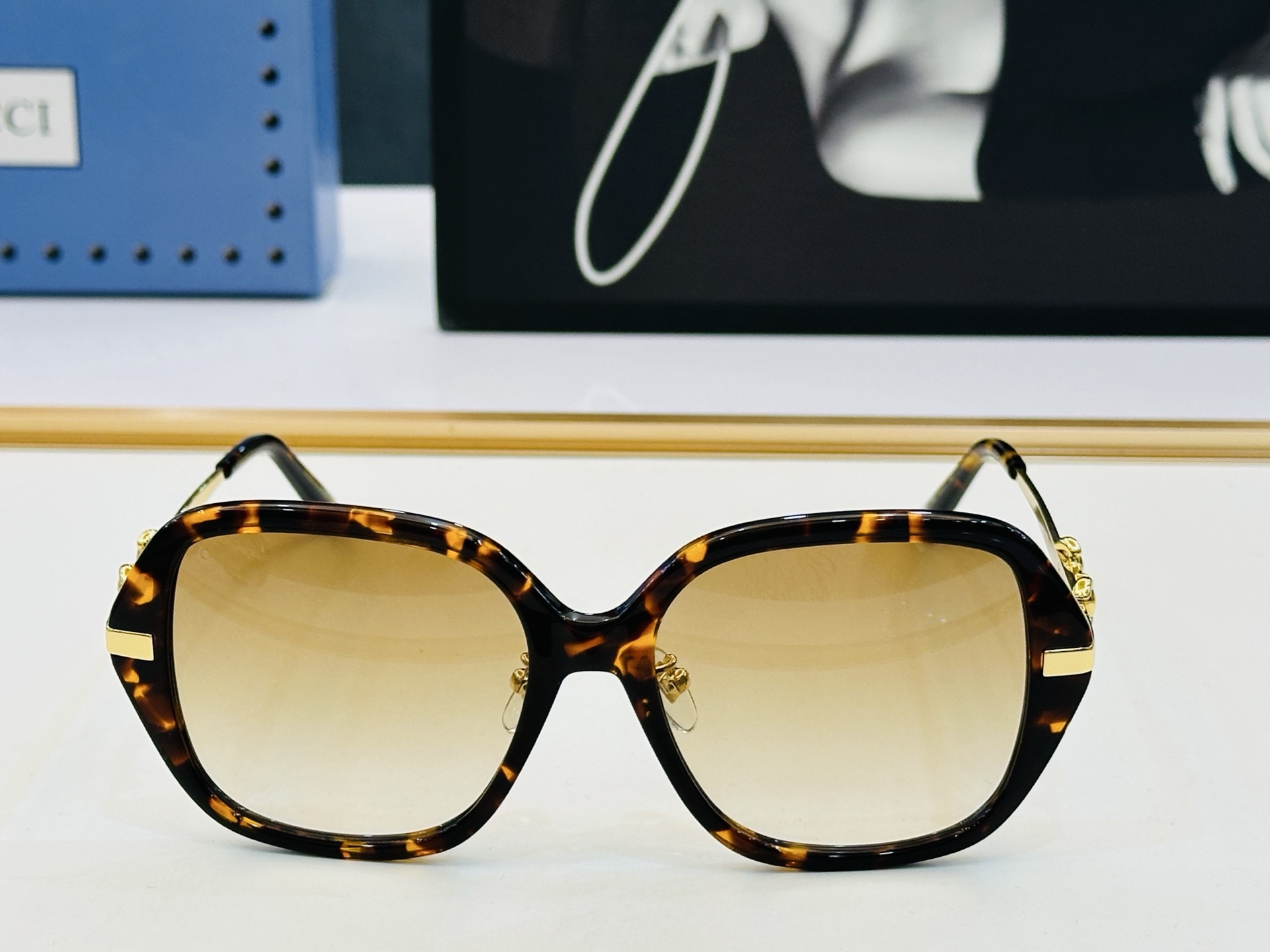 GUCC*🔻 古家GG2055SA Size：57口17-145 原版墨镜搭配镜框🔝🔝时尚靓丽 q个性十