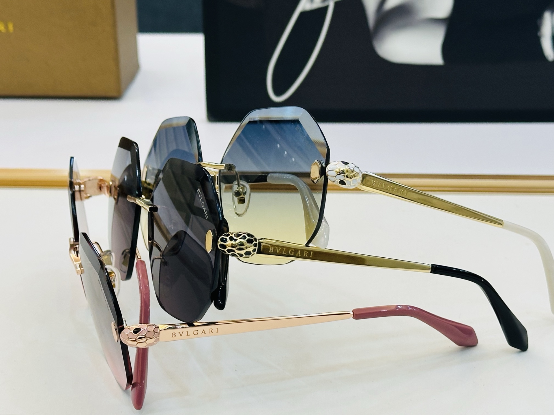 🆕款 官网同售 宝格家 BV40106 👍 Size ：59口19-140 绝对要买😎品质非常完美 C出