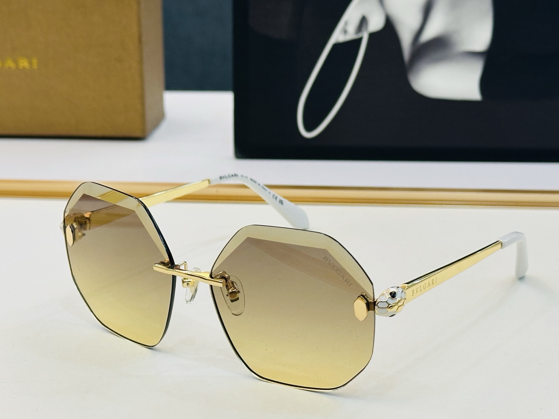 🆕款 官网同售 宝格家 BV40106 👍 Size ：59口19-140 绝对要买😎品质非常完美 C出