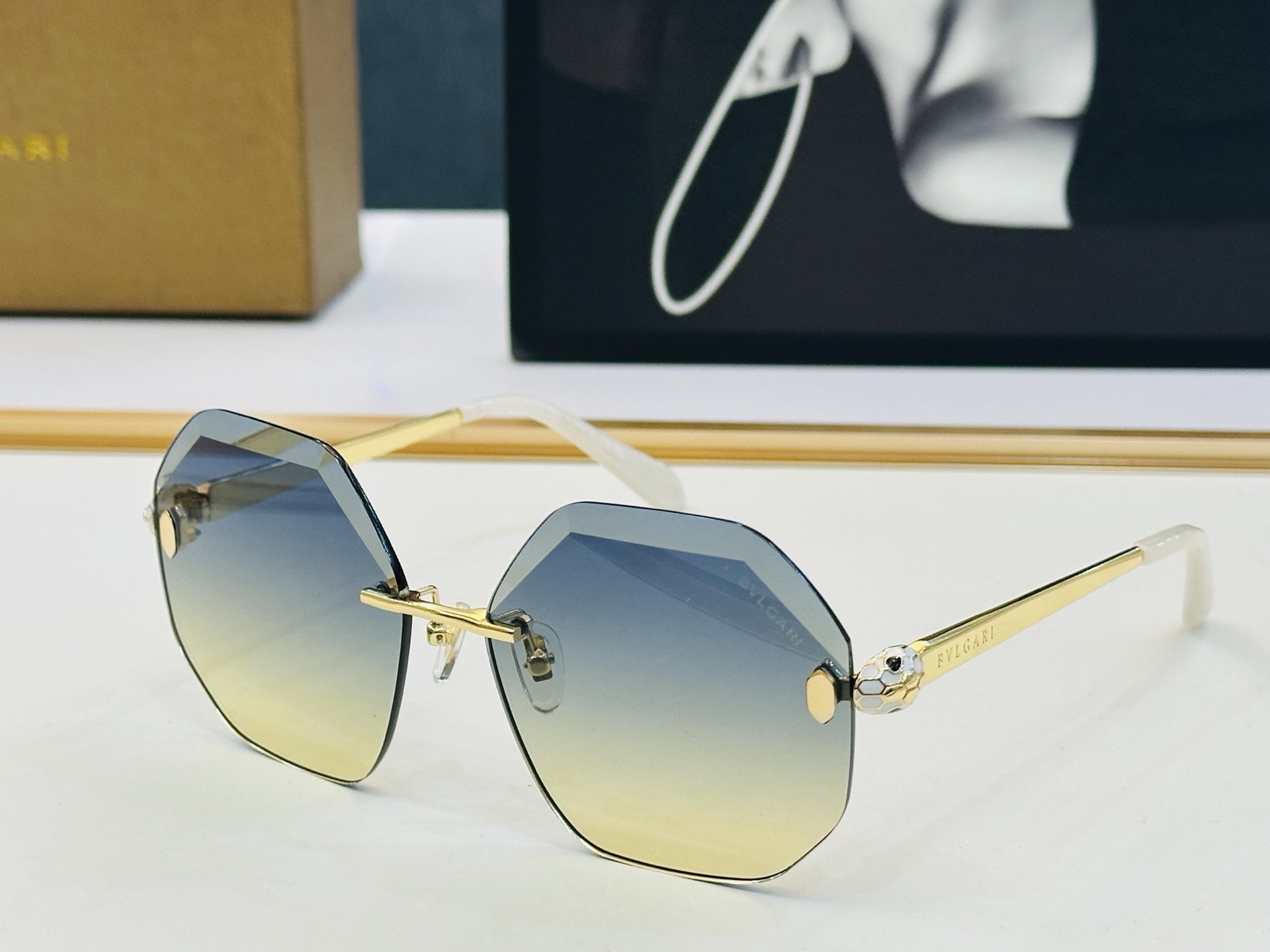 🆕款 官网同售 宝格家 BV40106 👍 Size ：59口19-140 绝对要买😎品质非常完美 C出