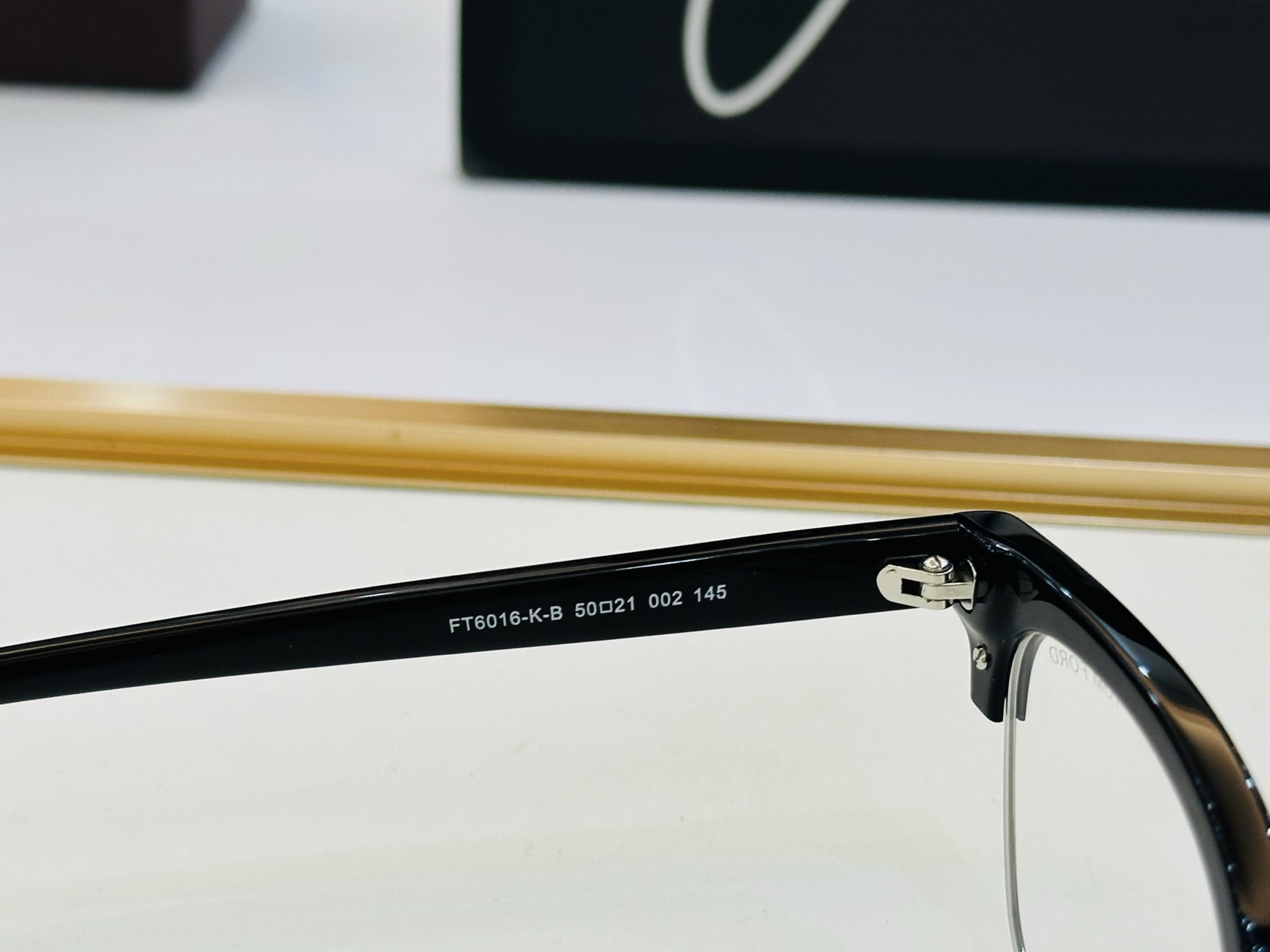 🆕款 TOM FORD🏇汤姆家 MODEL:FT6016-K-B Size：50口21-145 🈷️😍时