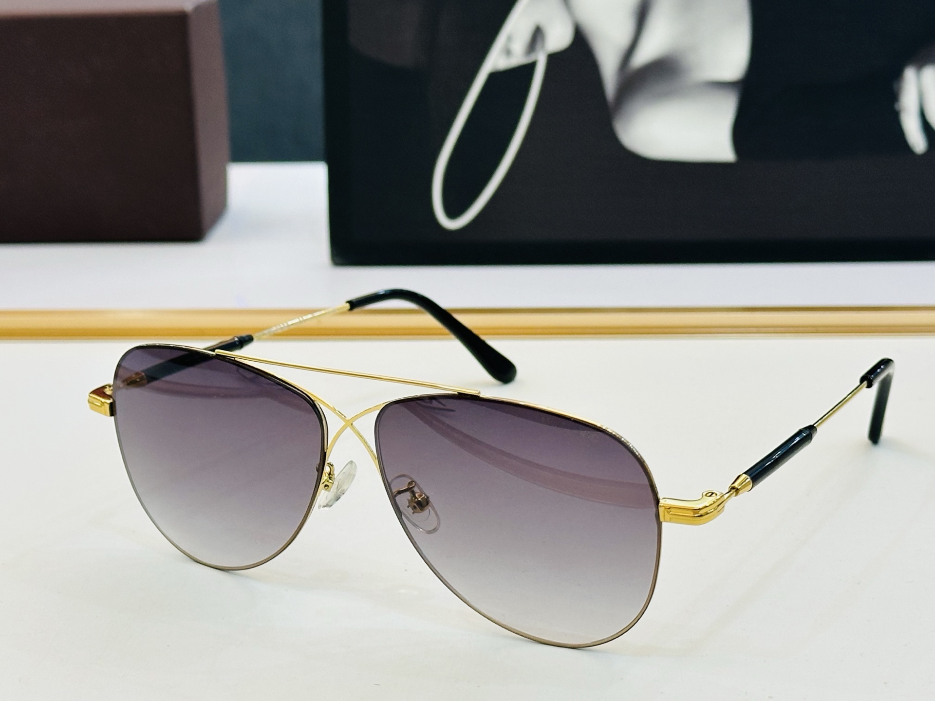 🎉TOM FOR*🎉汤姆家 Model: FT0981 Size：60口18-140 时尚框 太阳镜👓 