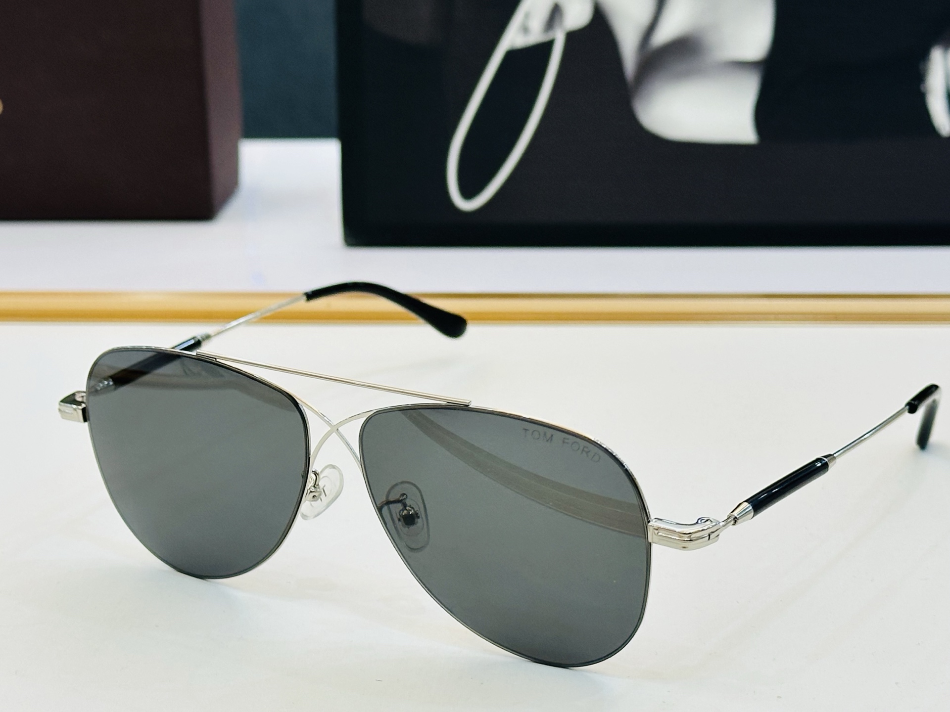 🎉TOM FOR*🎉汤姆家 Model: FT0981 Size：60口18-140 时尚框 太阳镜👓 