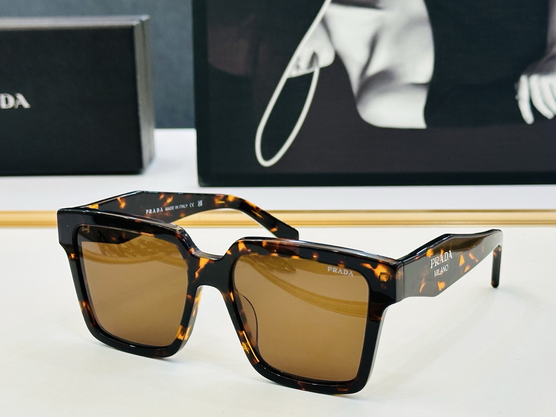 🔺PRAD*🔻普家 PR24ZS Size：56口16-145 眼镜系列堪称精湛制作 👍C太阳镜