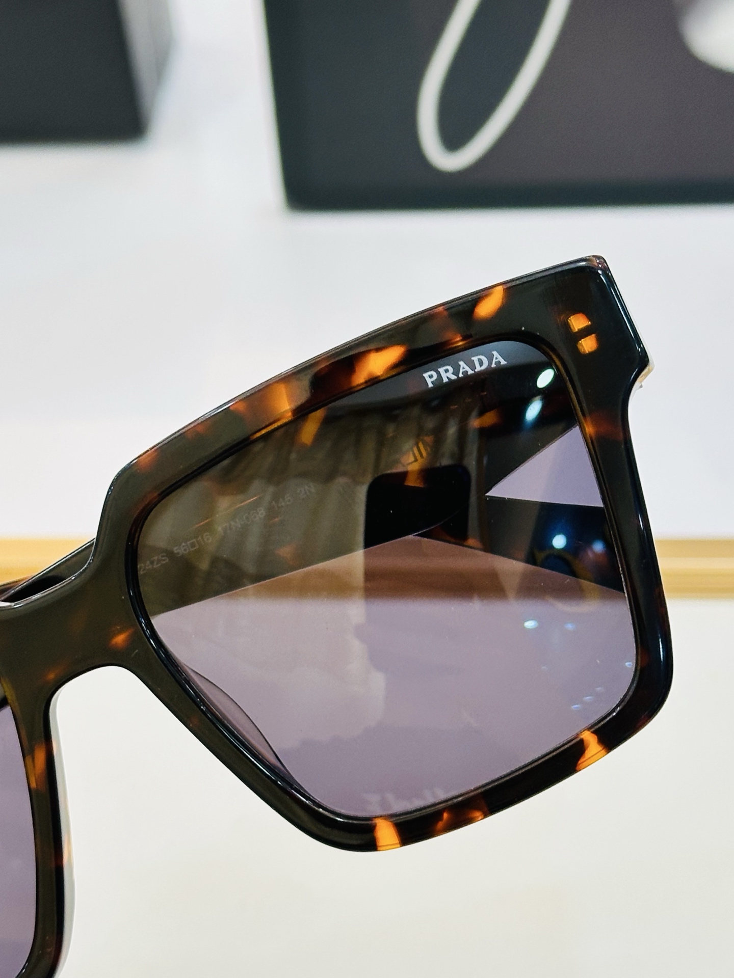 🔺PRAD*🔻普家 PR24ZS Size：56口16-145 眼镜系列堪称精湛制作 👍C太阳镜