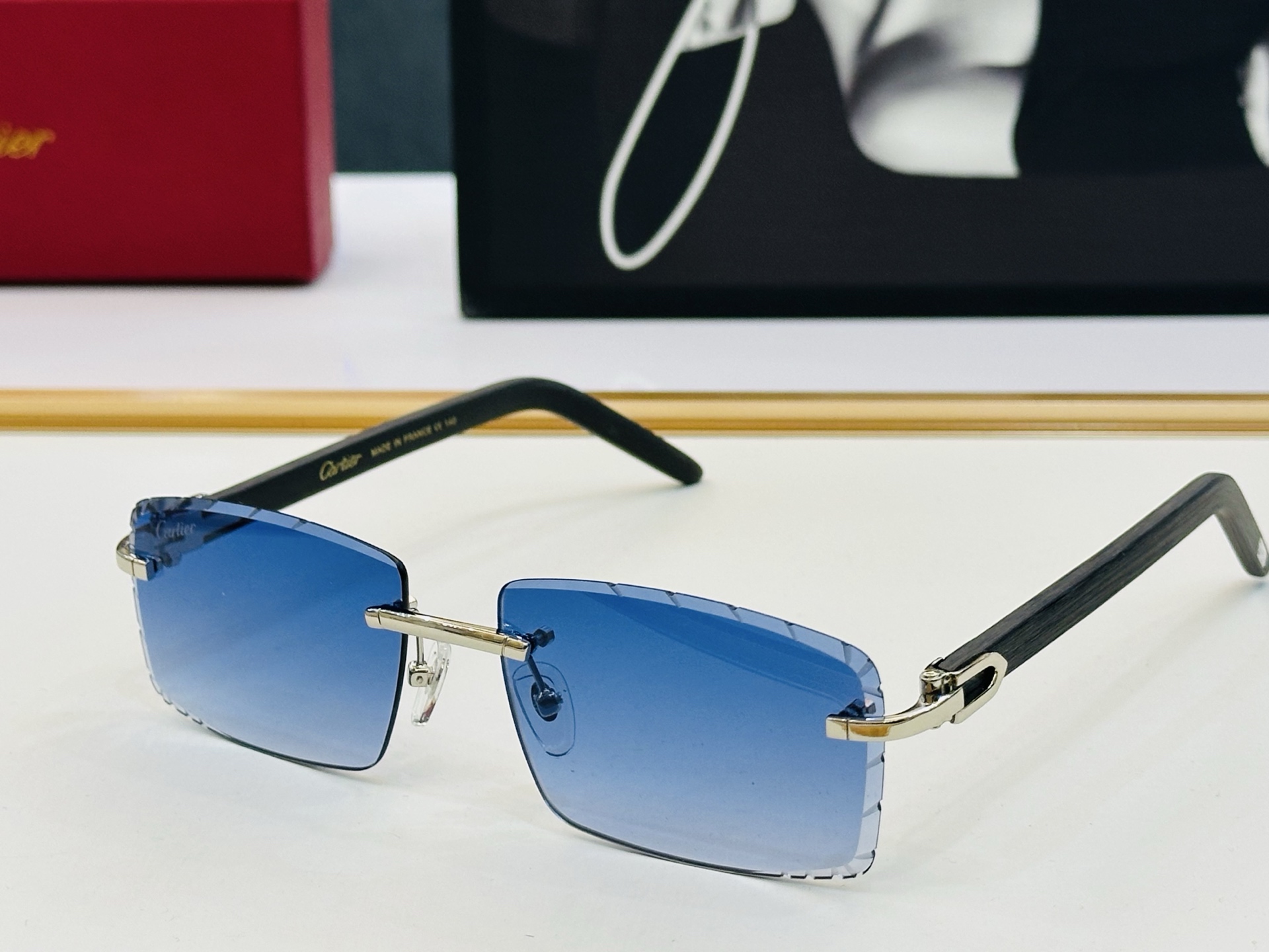 Cartie* 卡家 CT0243S 太阳镜 Size：59口16-140 工艺精湛气质十足！S男女同款
