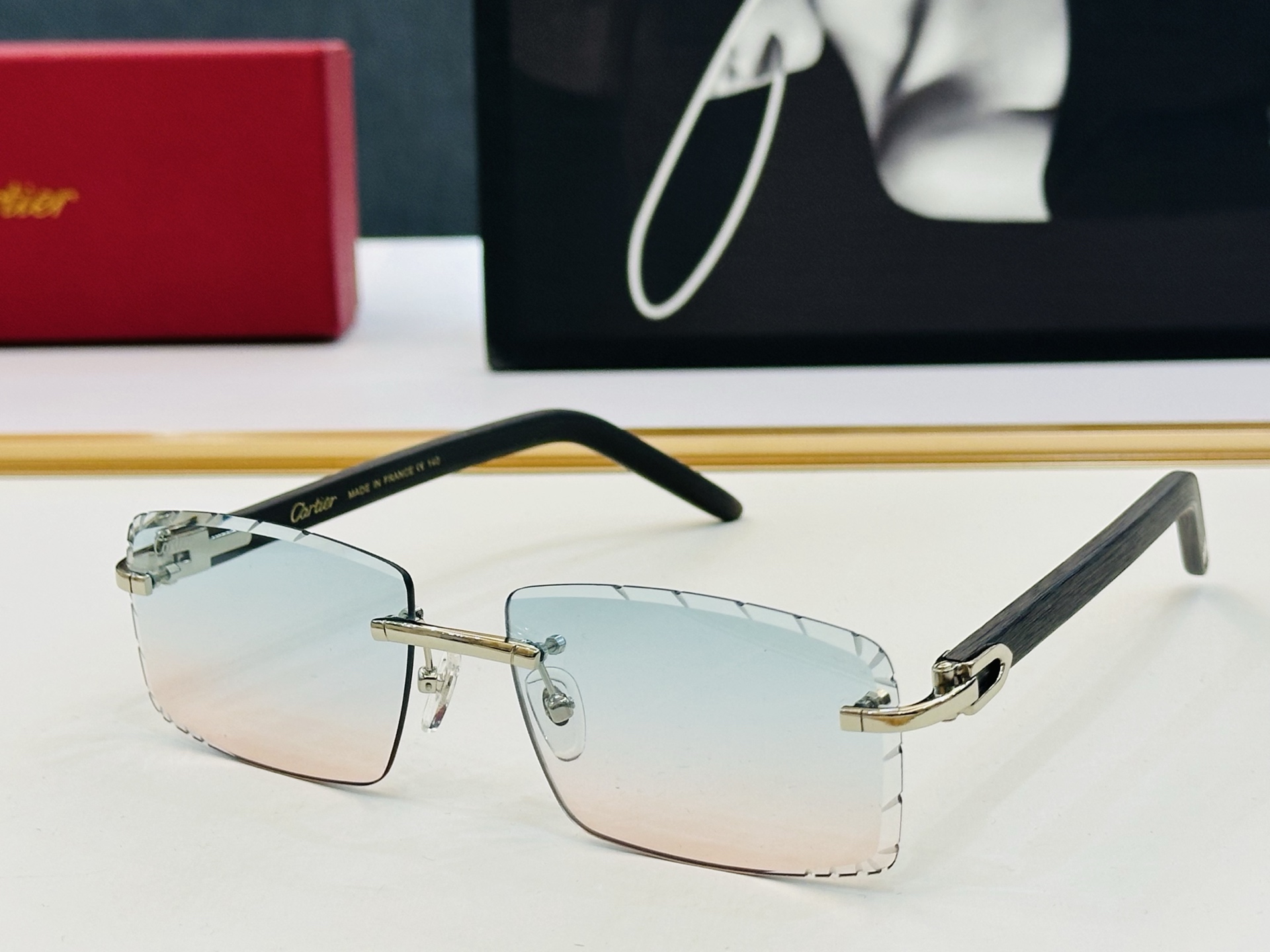 Cartie* 卡家 CT0243S 太阳镜 Size：59口16-140 工艺精湛气质十足！S男女同款